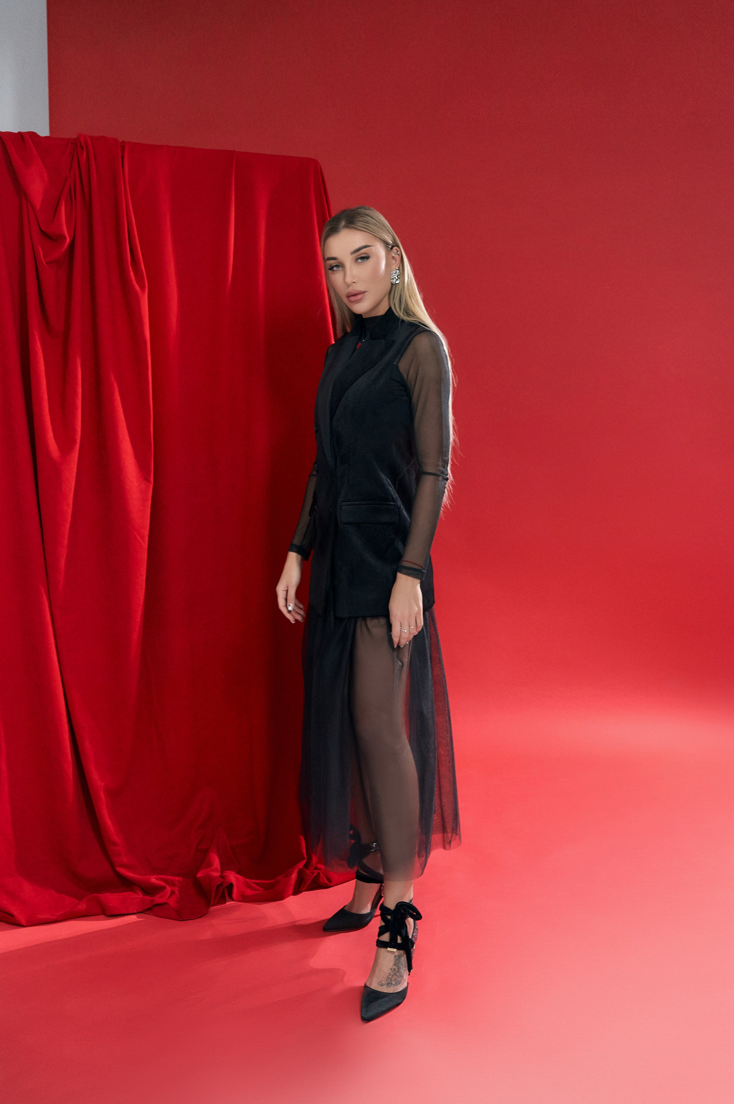 Примеры фото для выпускных альбомов в Новосибирске в 2026 году. Выпускные альбомы под ключ в Новосибирске