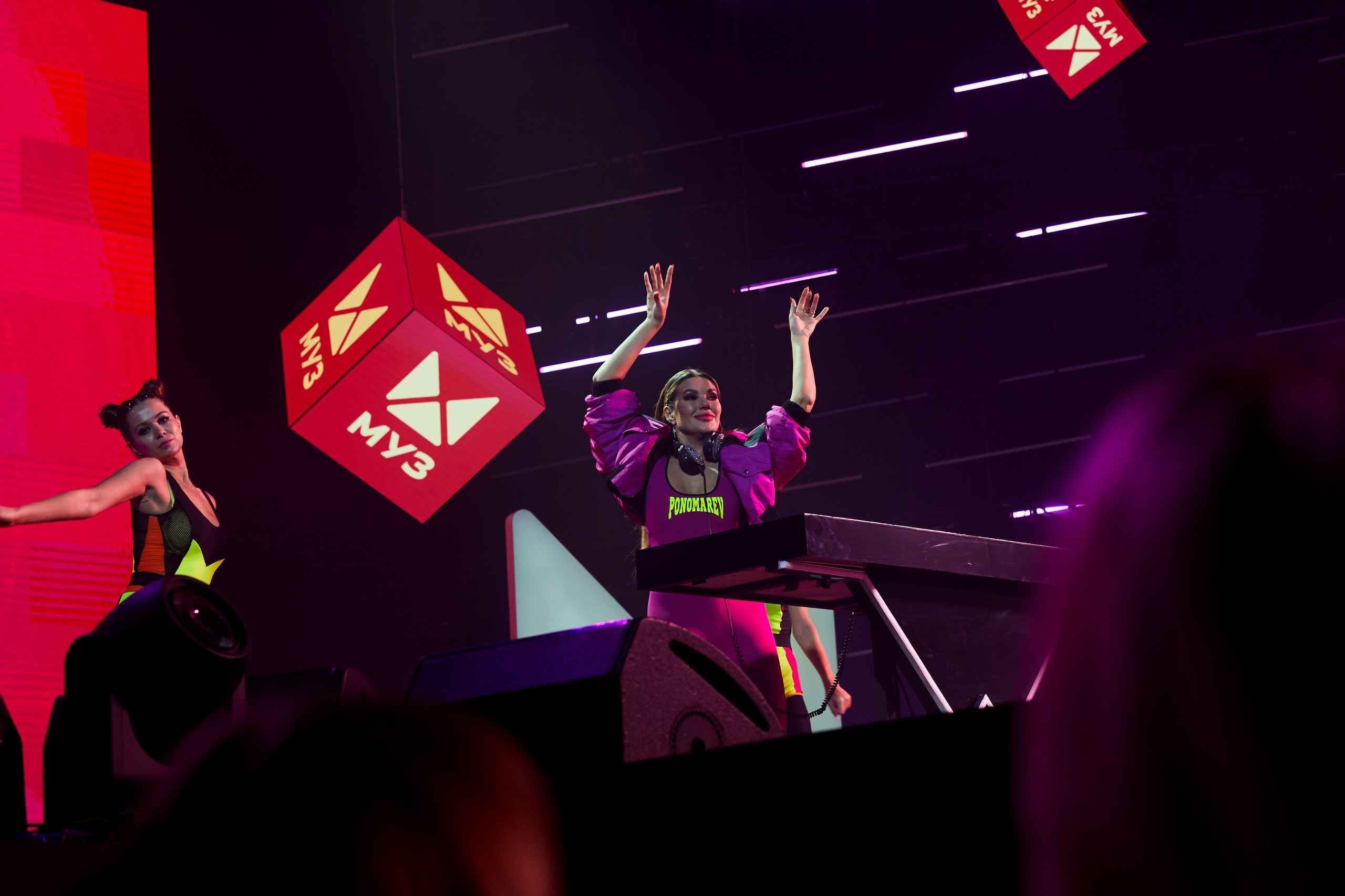 Муз 90-е. Art photographer Nino