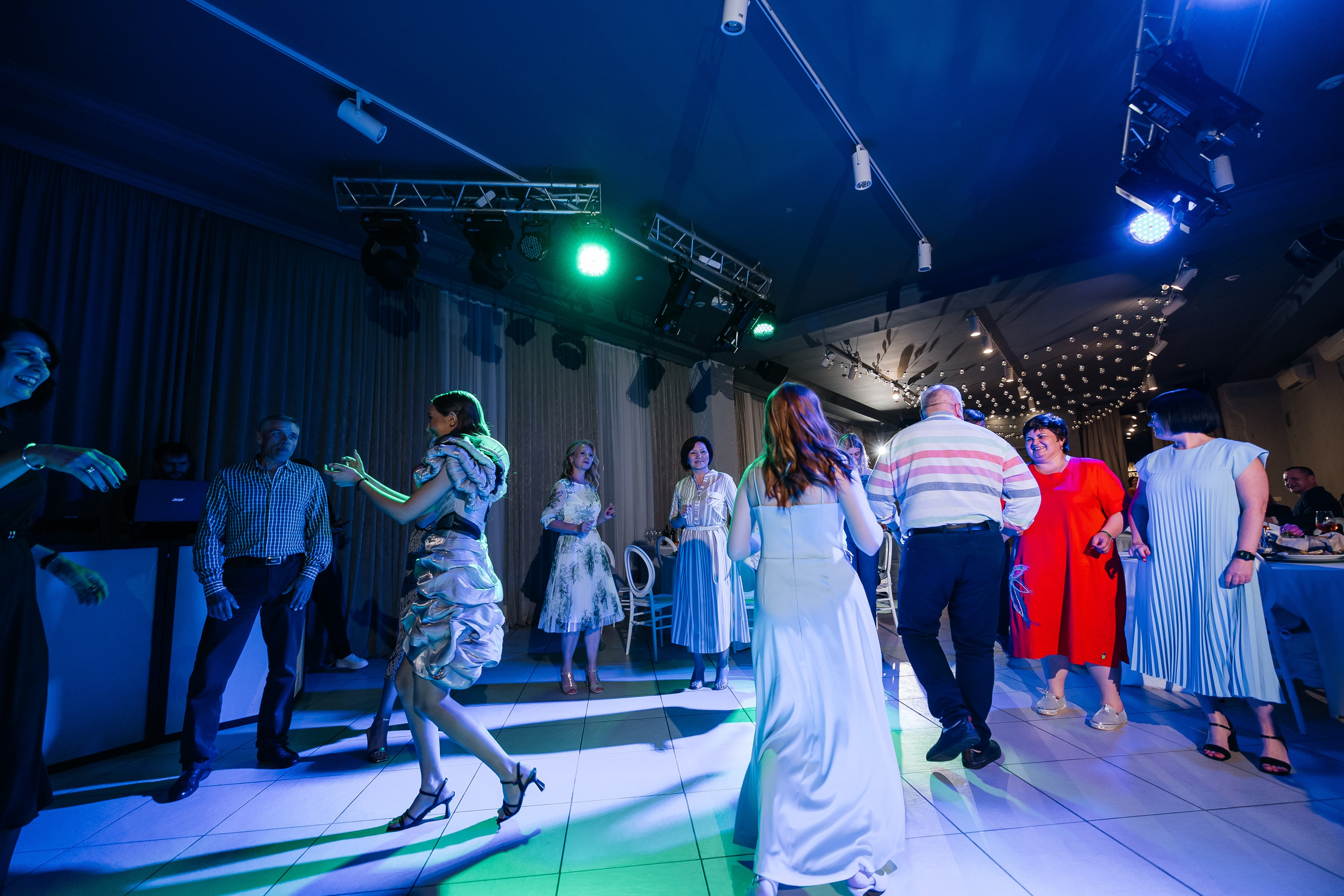 2023-06-23 Выпускной МБОУ СОШ № 10. Фотограф в Красноярске