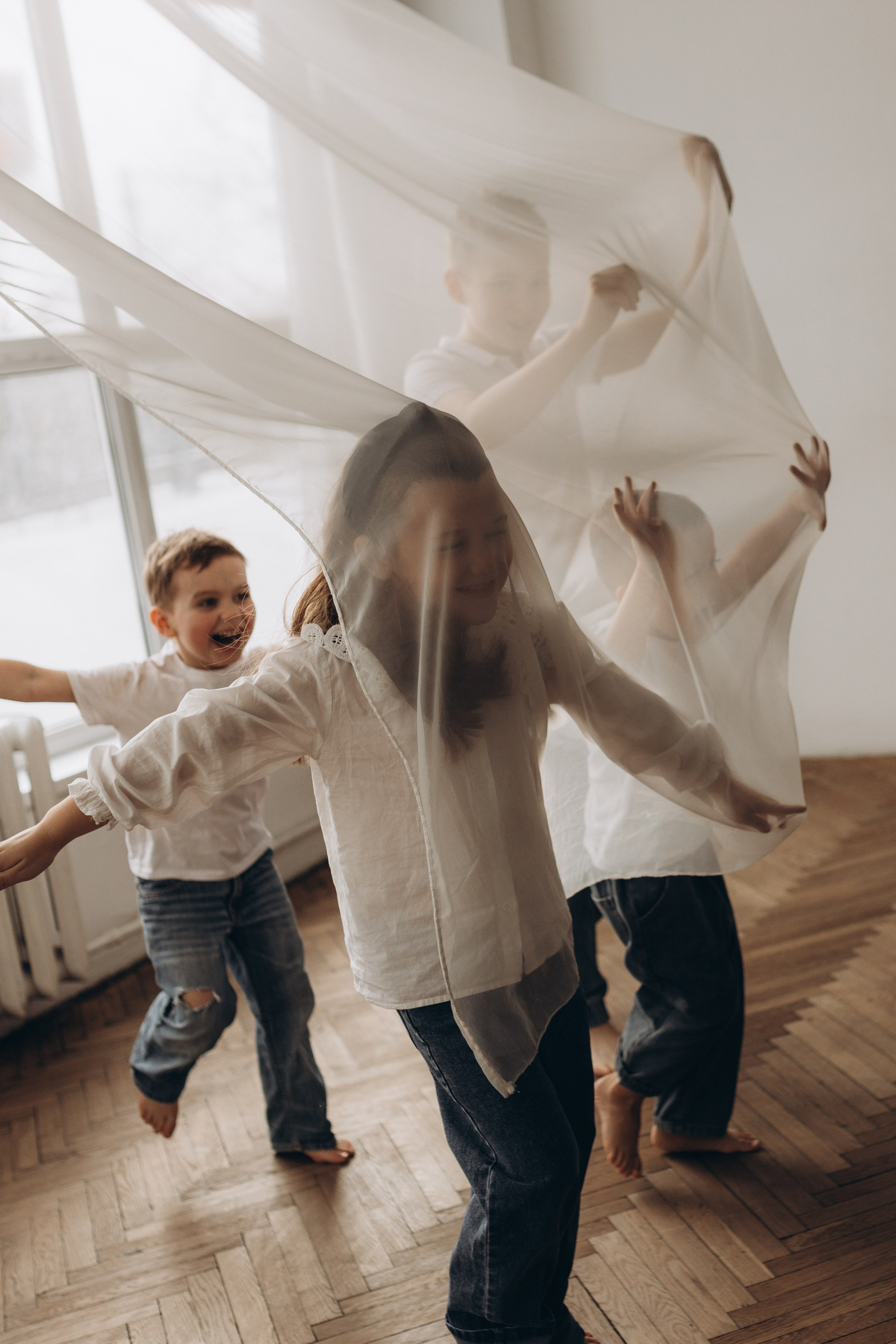 Большая семья в студии. Семейный фотограф в Москве Жукова Анна