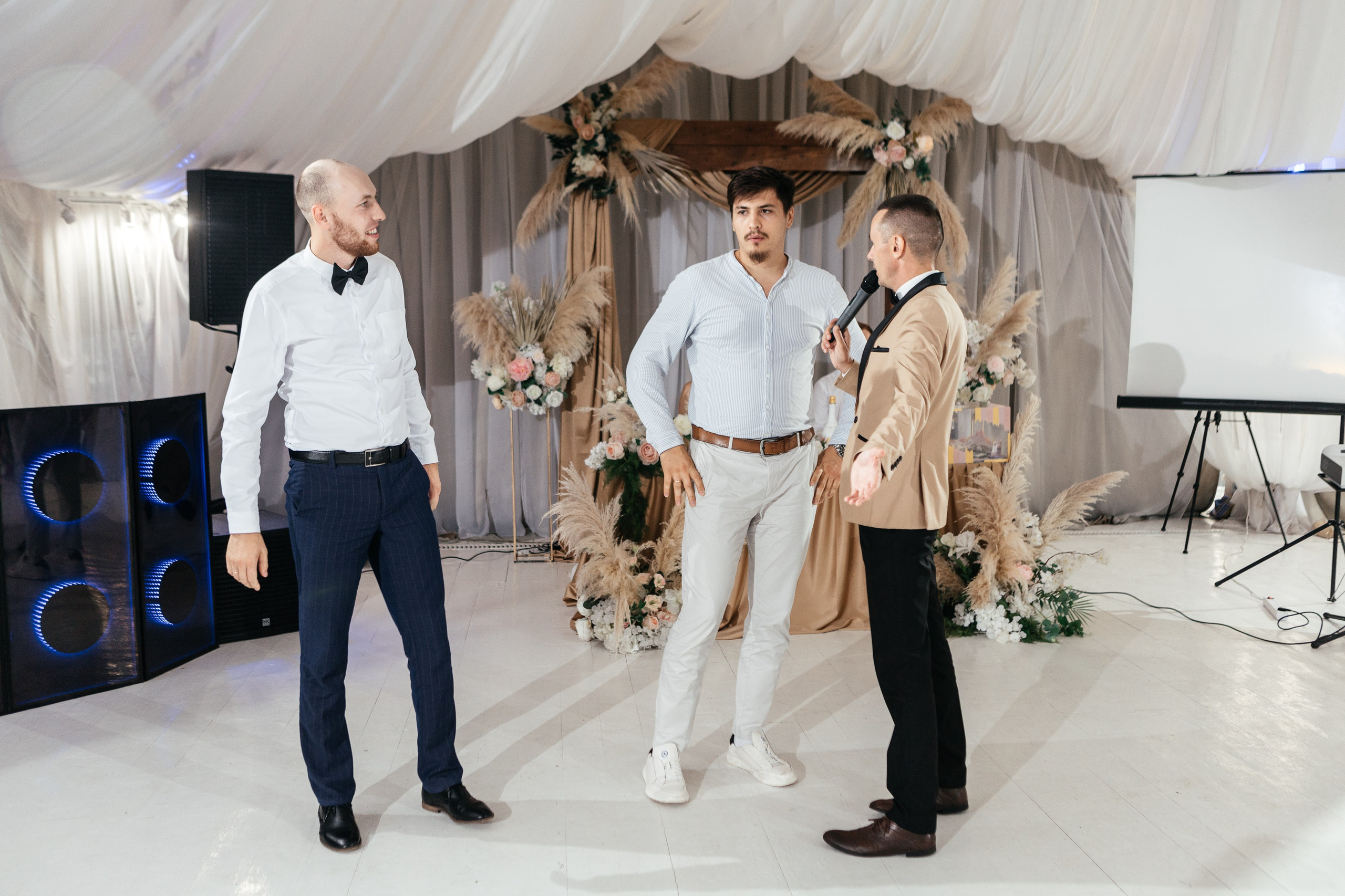 Свадебный фотограф Уфа — Руслан ГабдлисламовЖивые эмоции, красивые кадры, воспоминания на всю жизнь.Работаю по всей Республике Башкортоста. Свадебный фотограф Уфа Руслан Габдлисламов