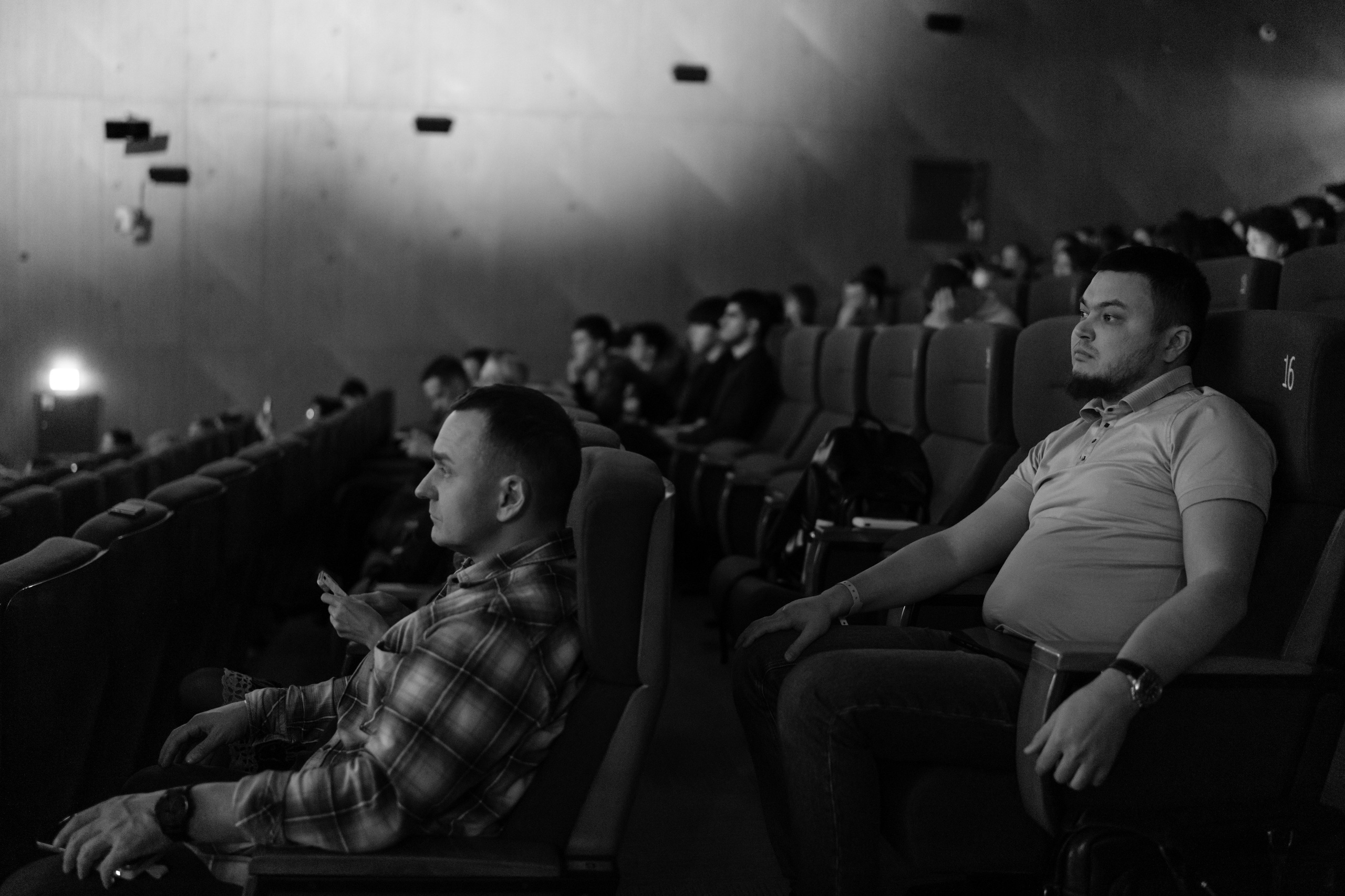 Репортажный фотограф на конференцию в Москве. Репортажный фотограф в Москве Саша Дружинина