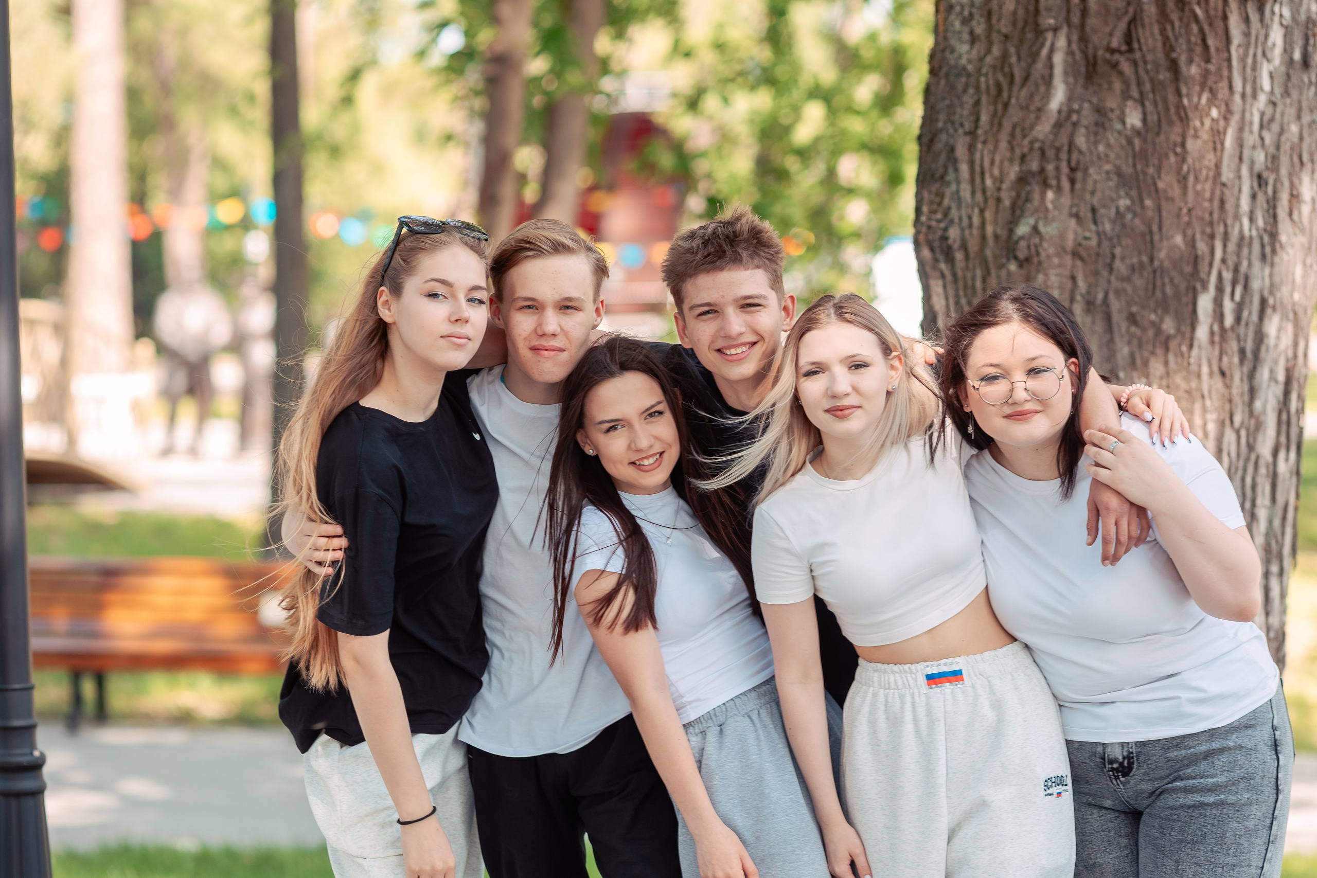 Позирование группы. Выпускные альбомы для детского сада и школы