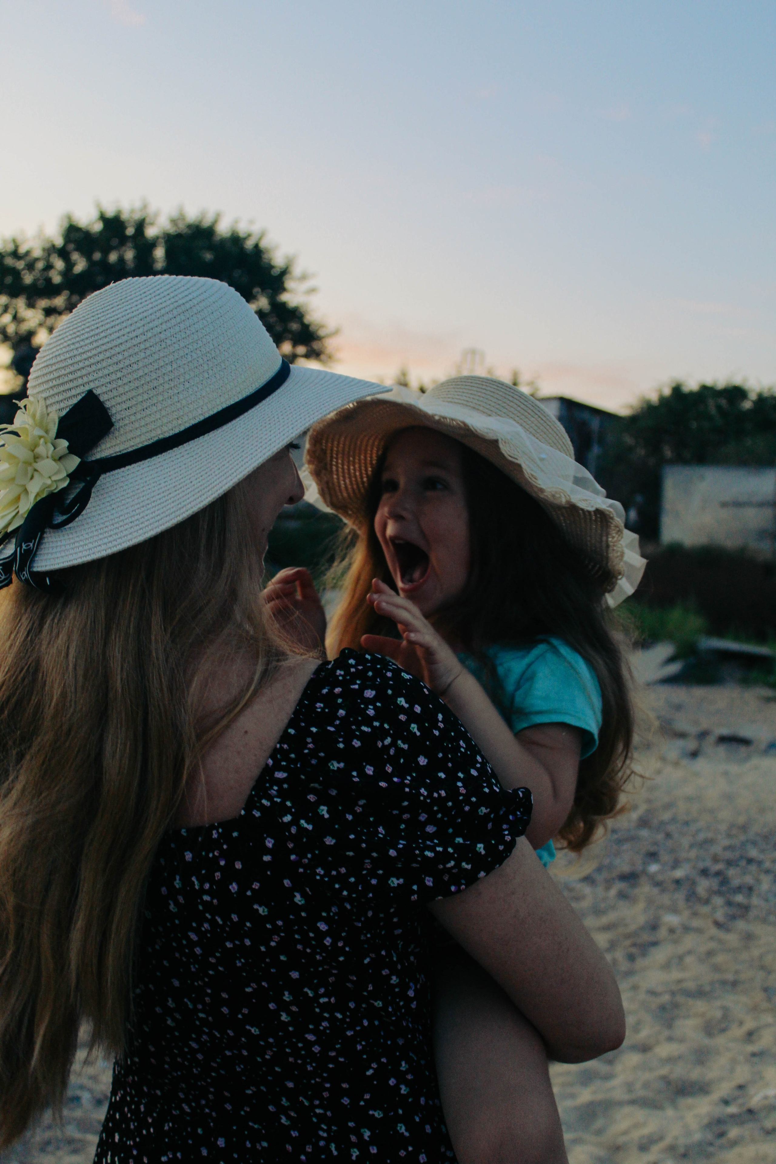 Два поколения. Илья Чемис — Фотограф в Мариуполе