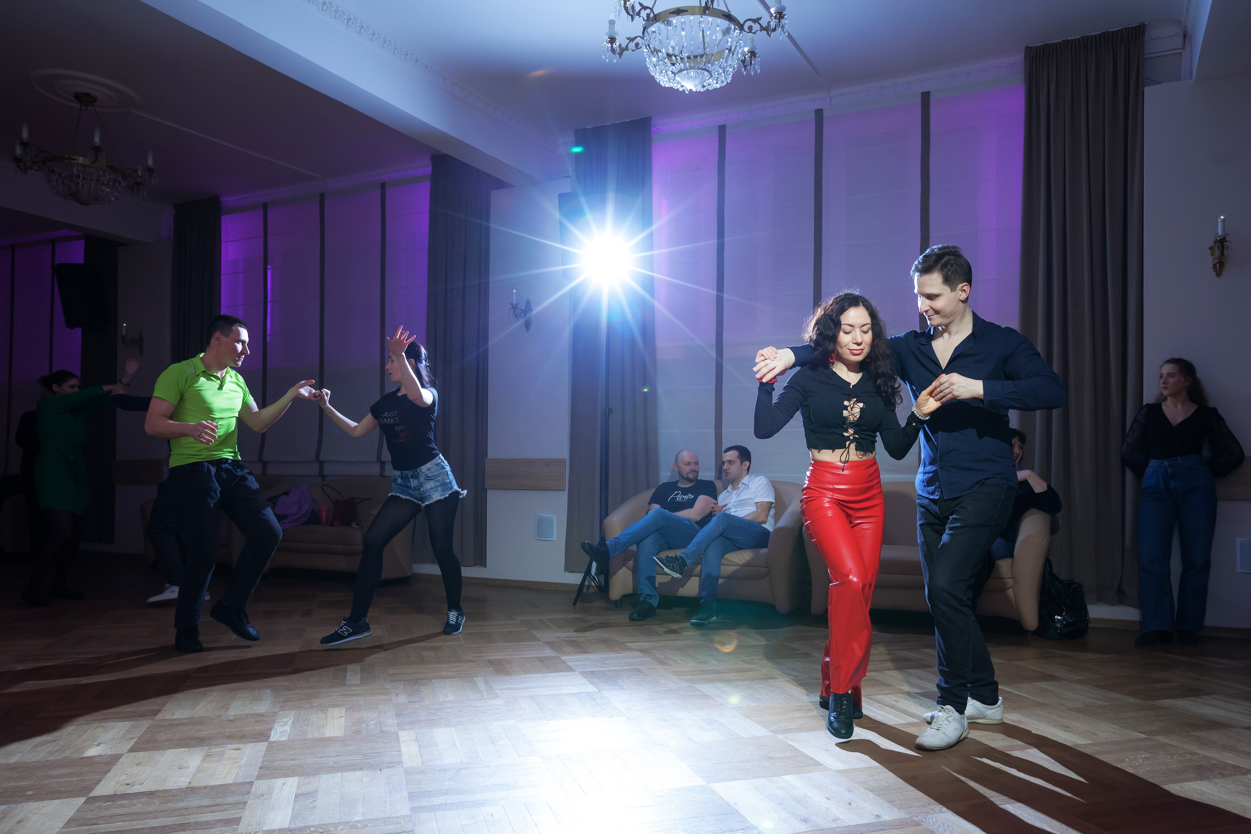 Вечер бачаты. Семейный и предметный фотограф Мария Львова Санкт-Петербург flitphoto