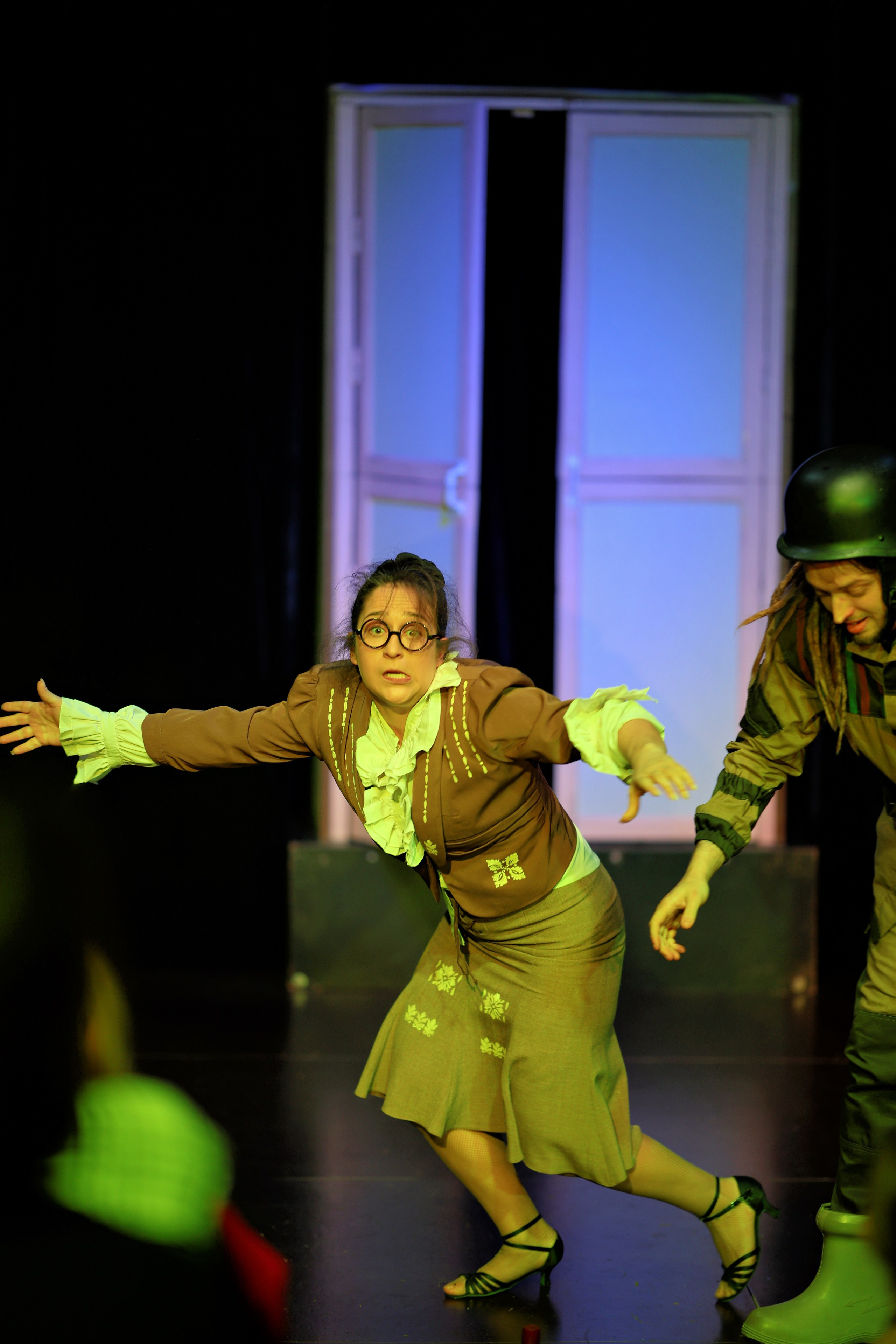 В шкафу с призраком (2). Фотограф Денис Болдинов. Москва