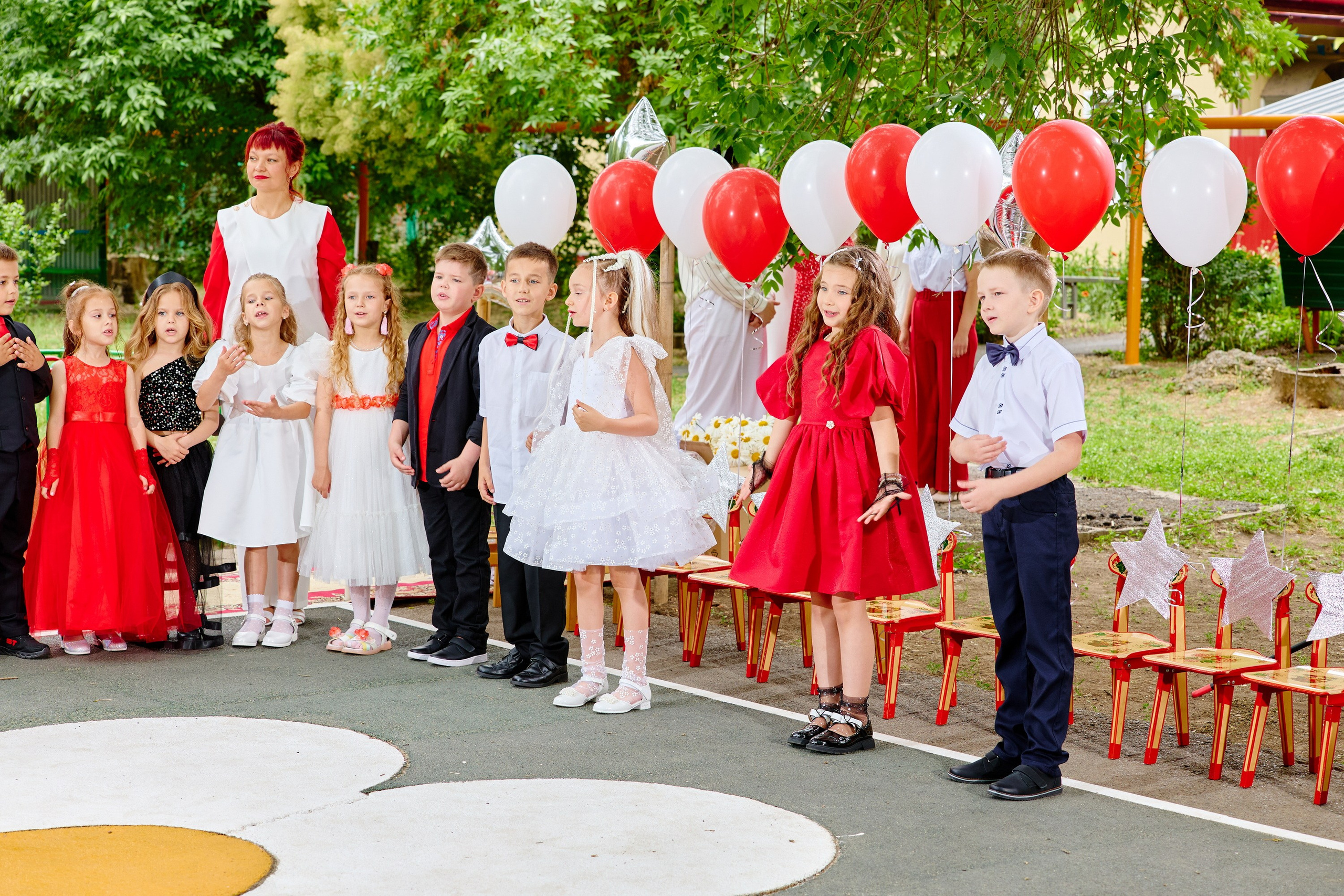 Выпускной 45 сад. Фотограф Выпускные альбомы Таганрог Сергей Коробченко