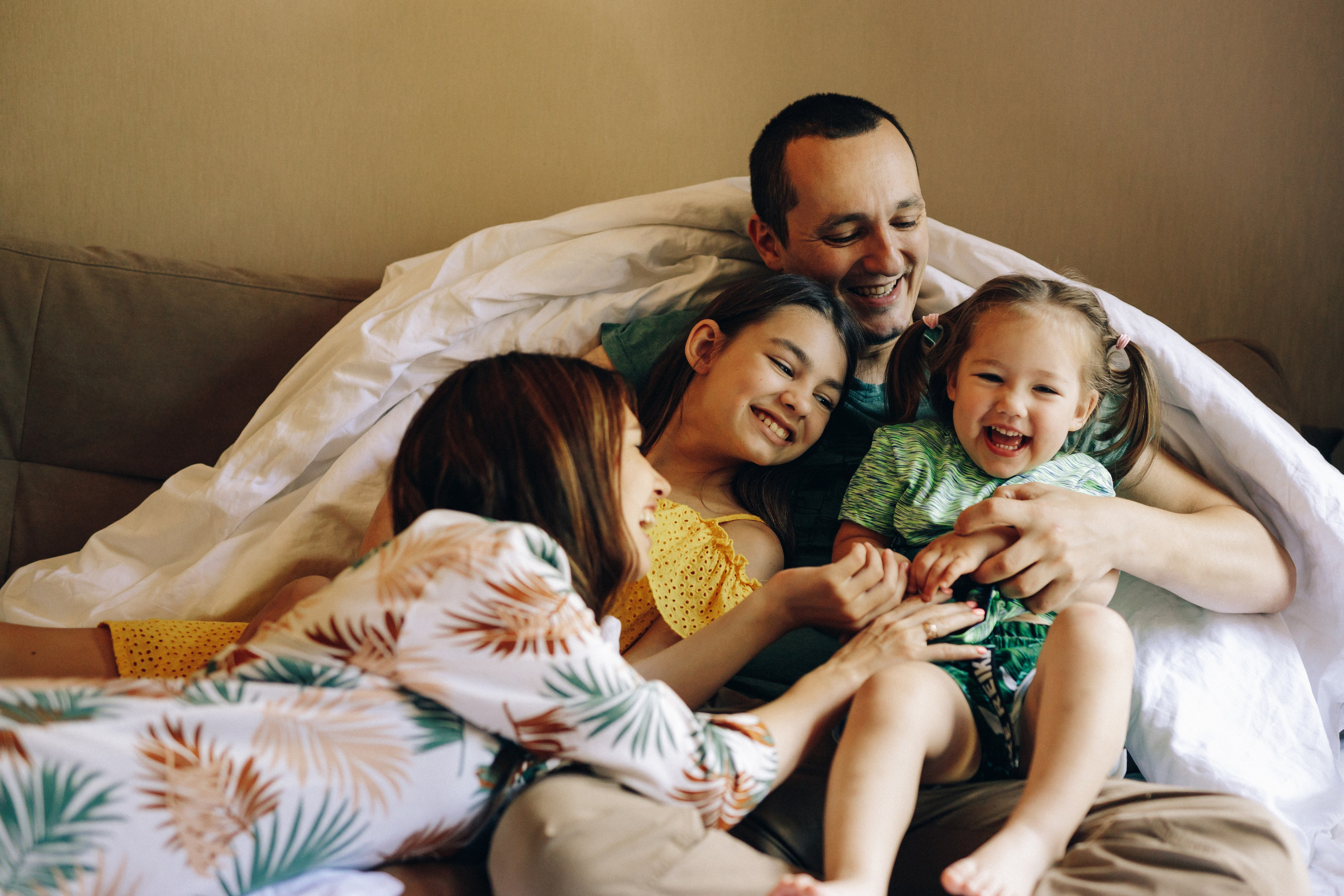 Семейная фотосессия за городом. Дмитрий Мартьянов семейный фотограф в Санкт-Петербурге