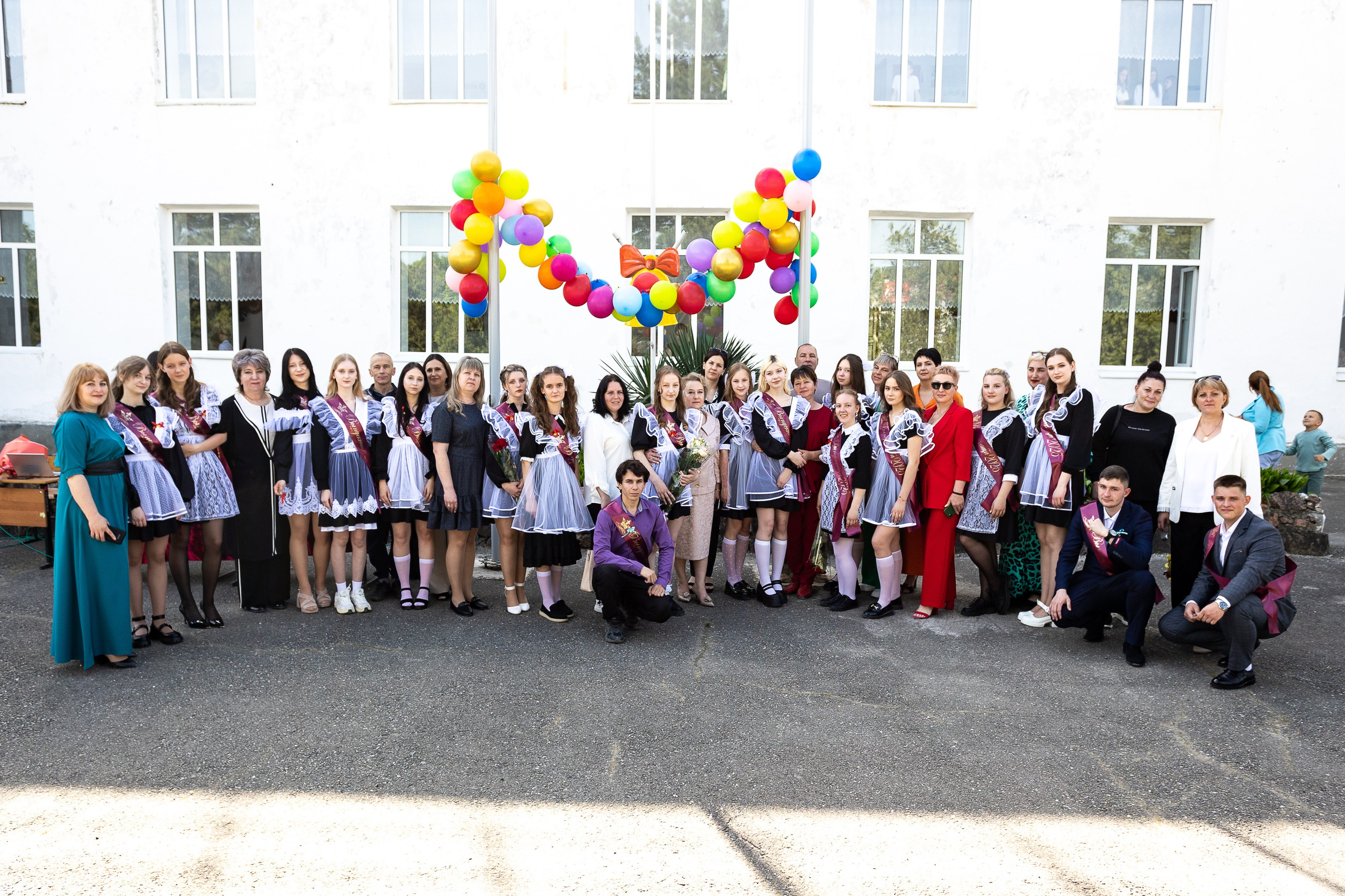 Последний звонок. Выпускные альбомы Майкоп, Краснодар Елена Золотарева