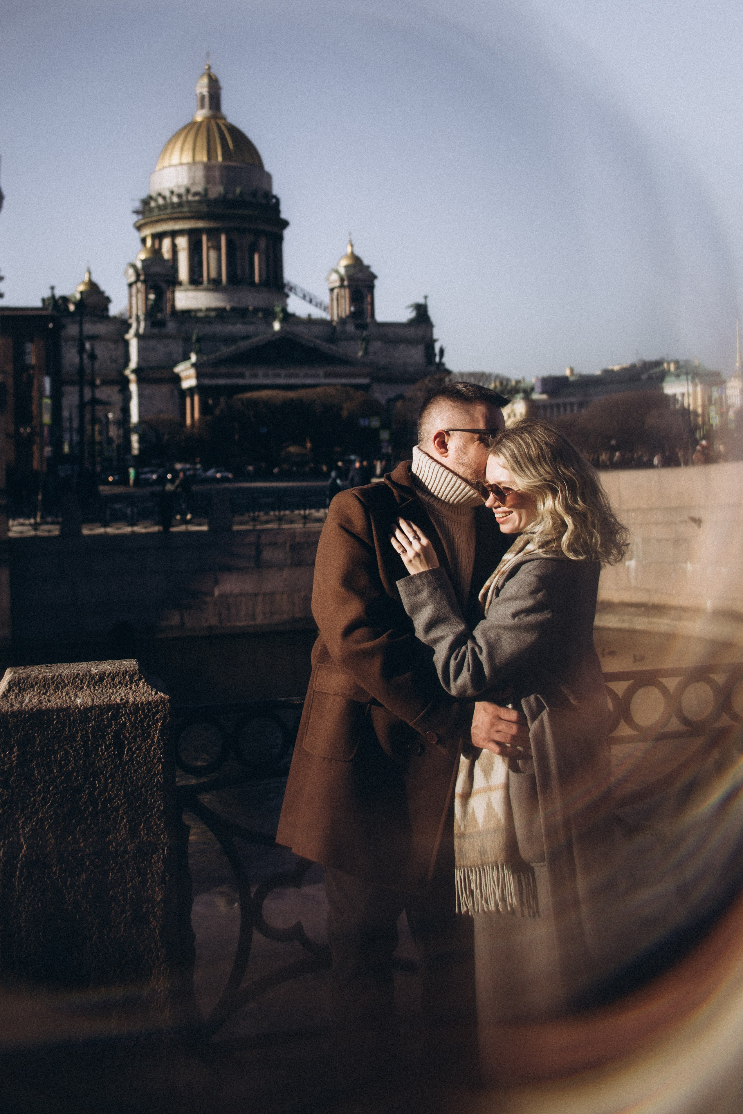 Love Story в Питере: романтика Исаакиевской площади и город в лучах восходящего солнца