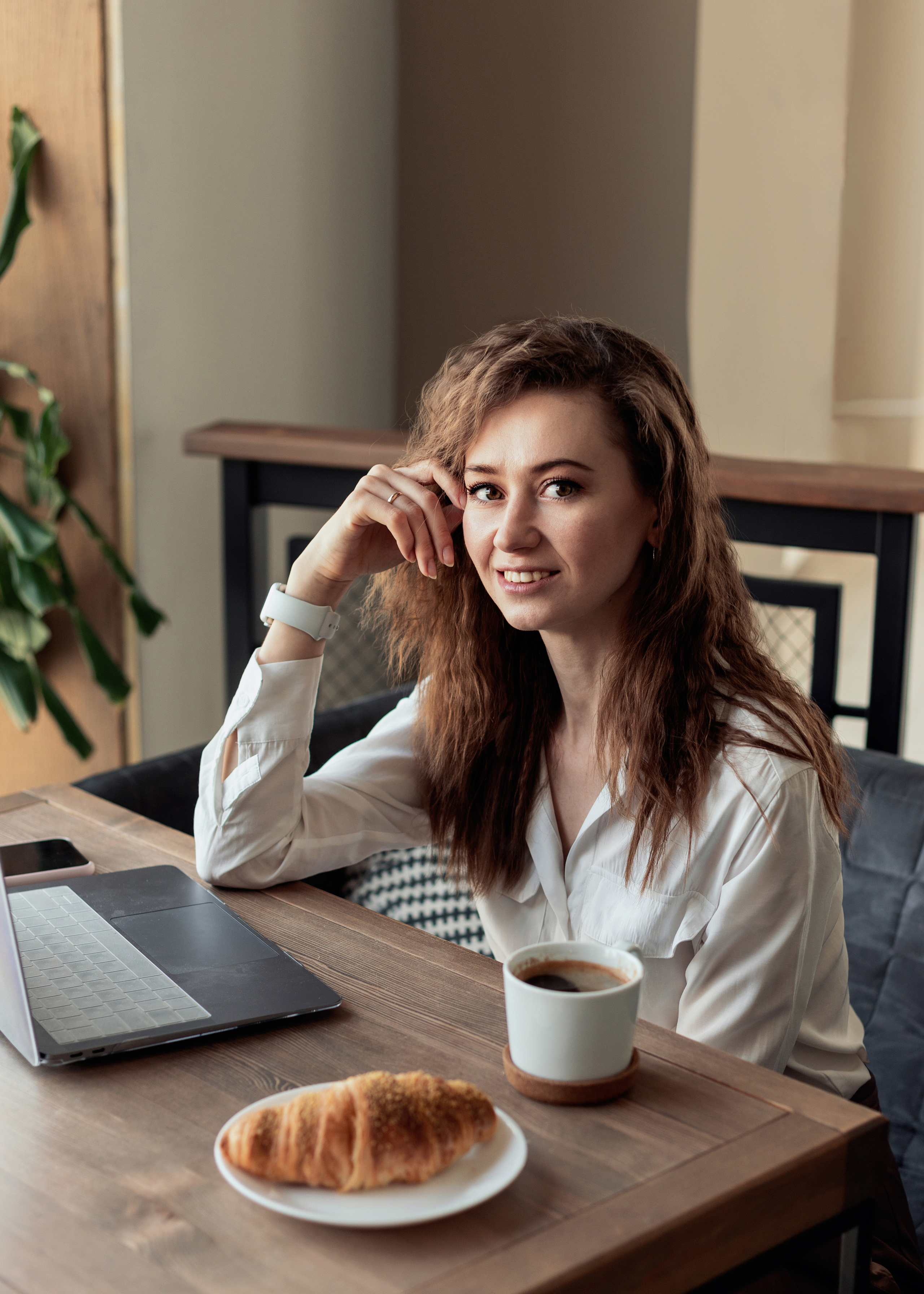 Таргетолог Алена. Фотограф в Саратове