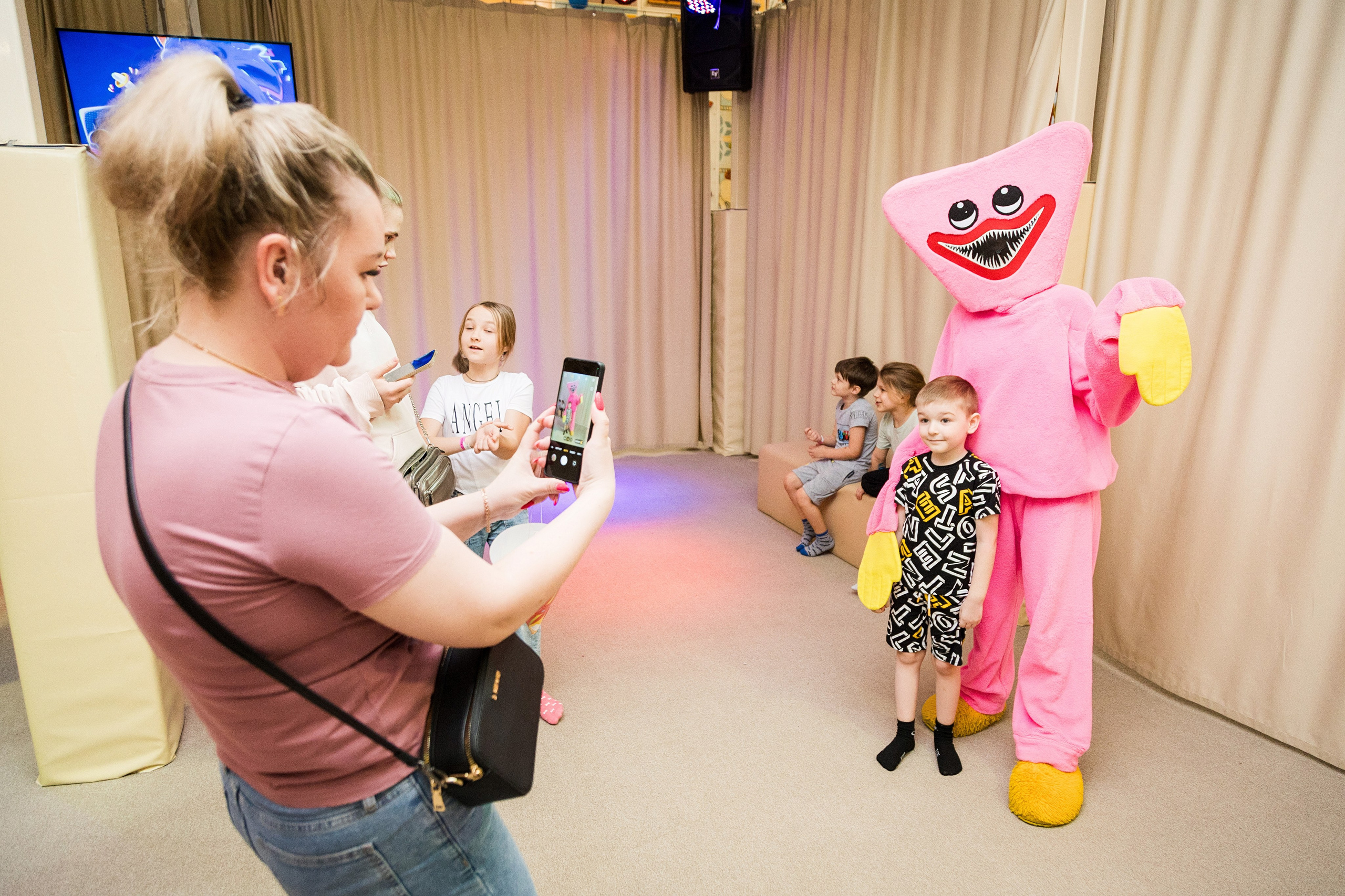 День рождения Арлекина. Детский фотограф видеограф в Хабаровске Михаил Орлов