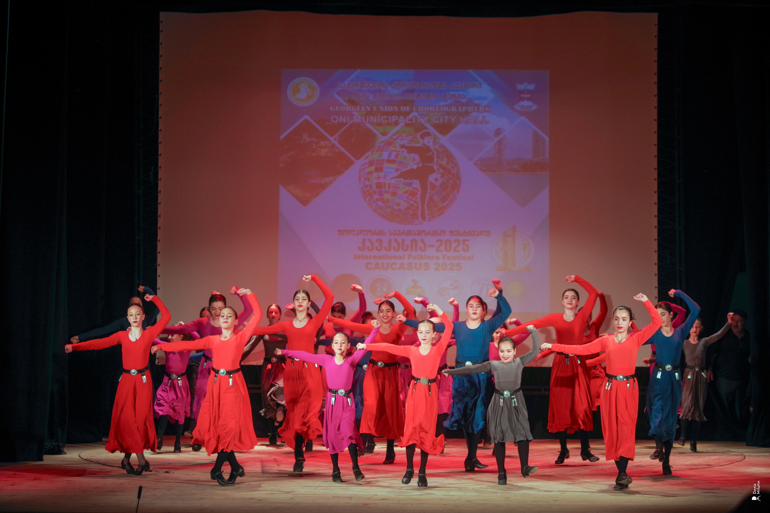 Танцы в прекрасном Они. Портретный фотограф Денис Милютин