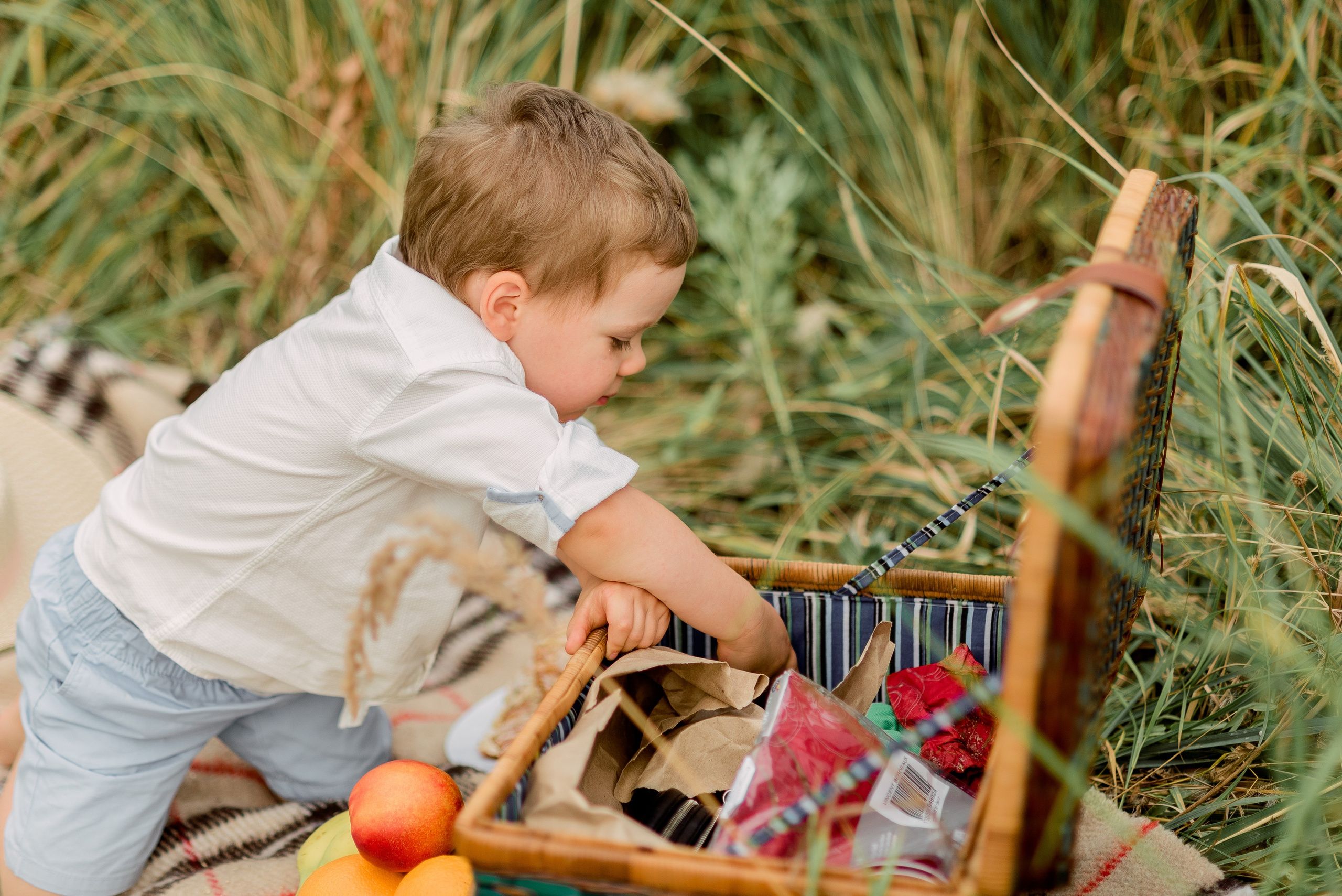 В поле. Фотограф Юлия Попова