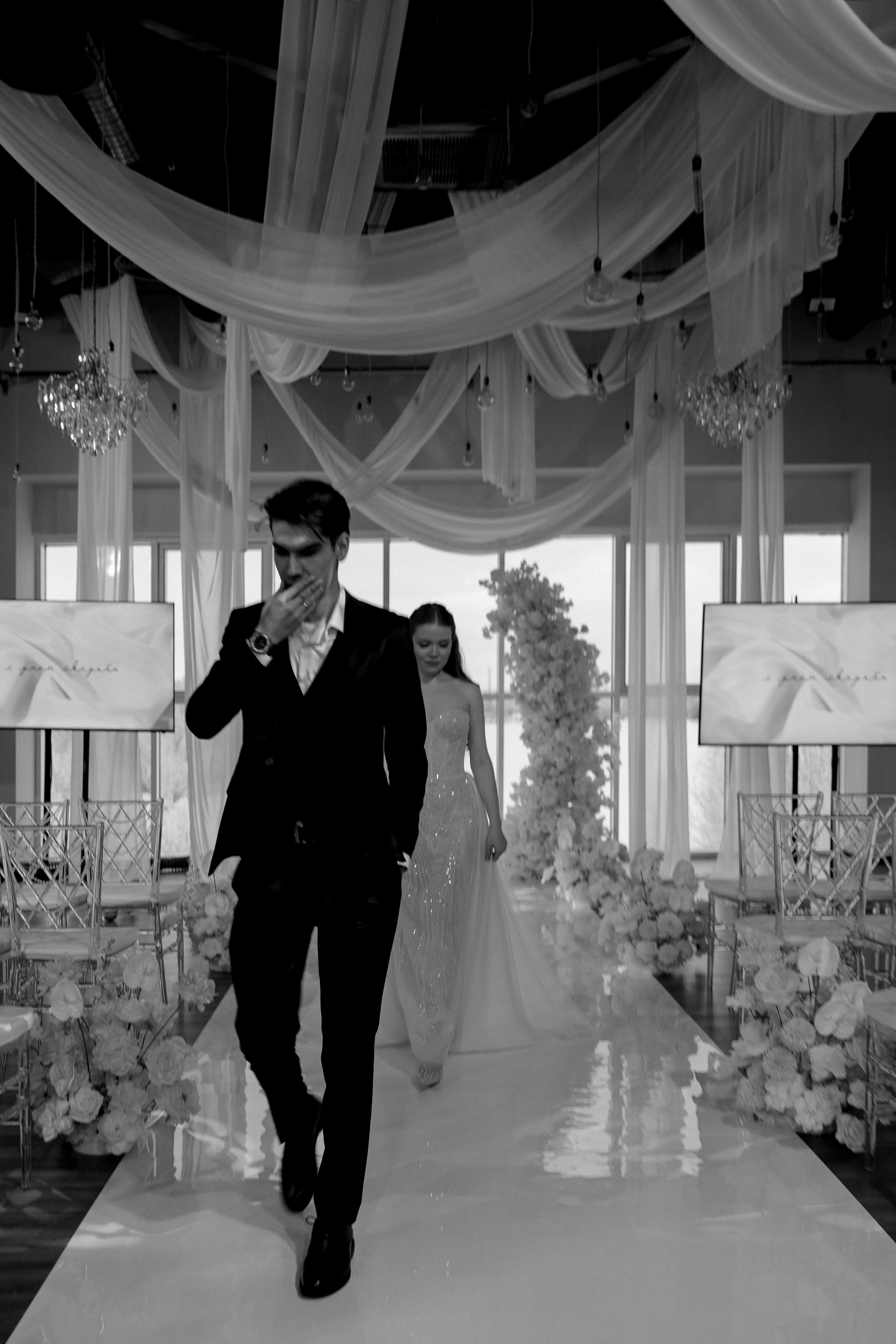 СВАДЕБНАЯ СЬЕМКА СБОРОВ В ОТЕЛЕ И ВЫЕЗД НА ЦЕРЕМОНИЮ (СНЯТО В СИБИРЕ В НИЖНЕВАРТОВСКЕ). Профессиональный фотограф, Санкт-Петербург — Виктория Богомолова