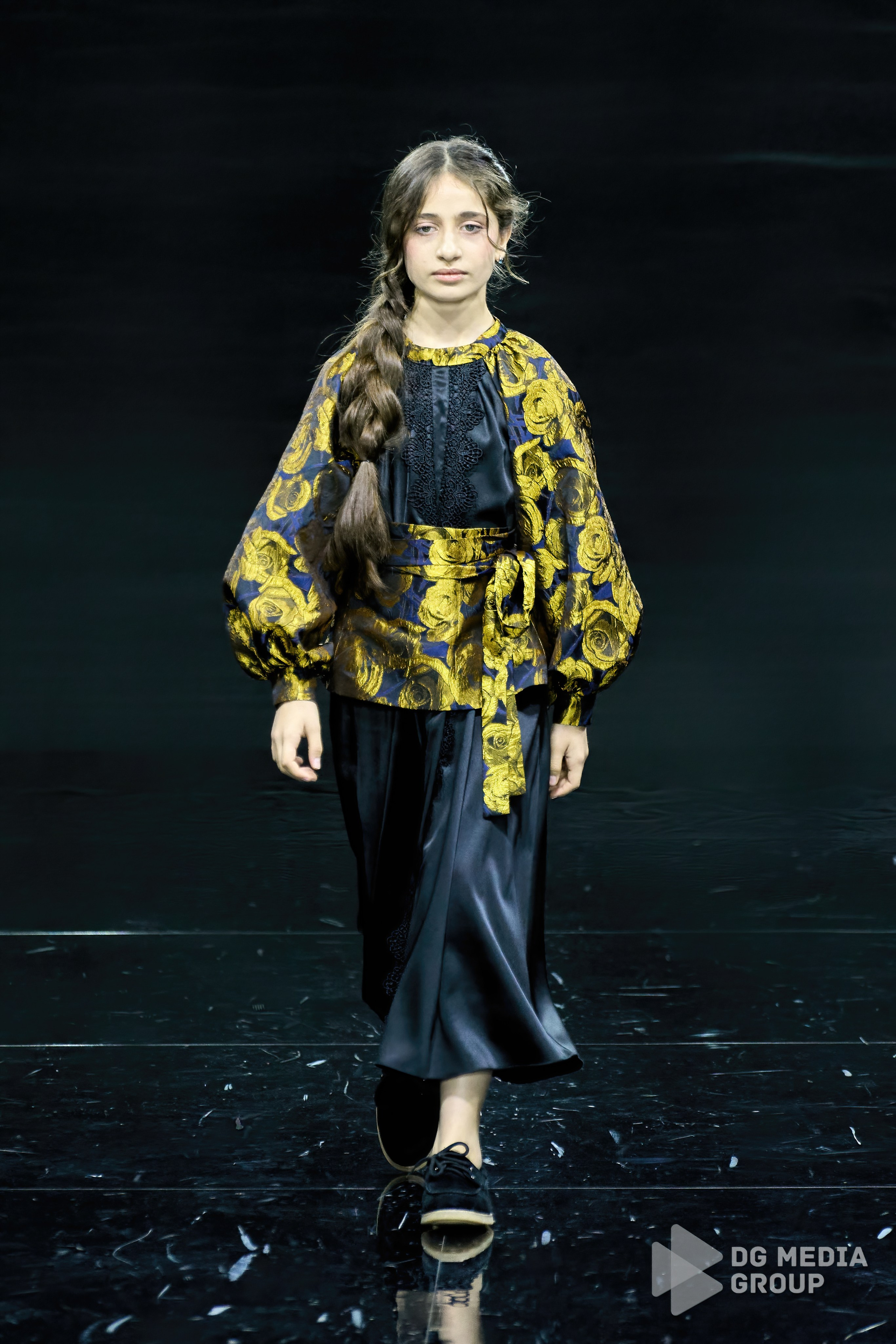 Giza | sfw 2025 | the fragment. DG MEDIA GROUP | Контент для модных показов и концертов