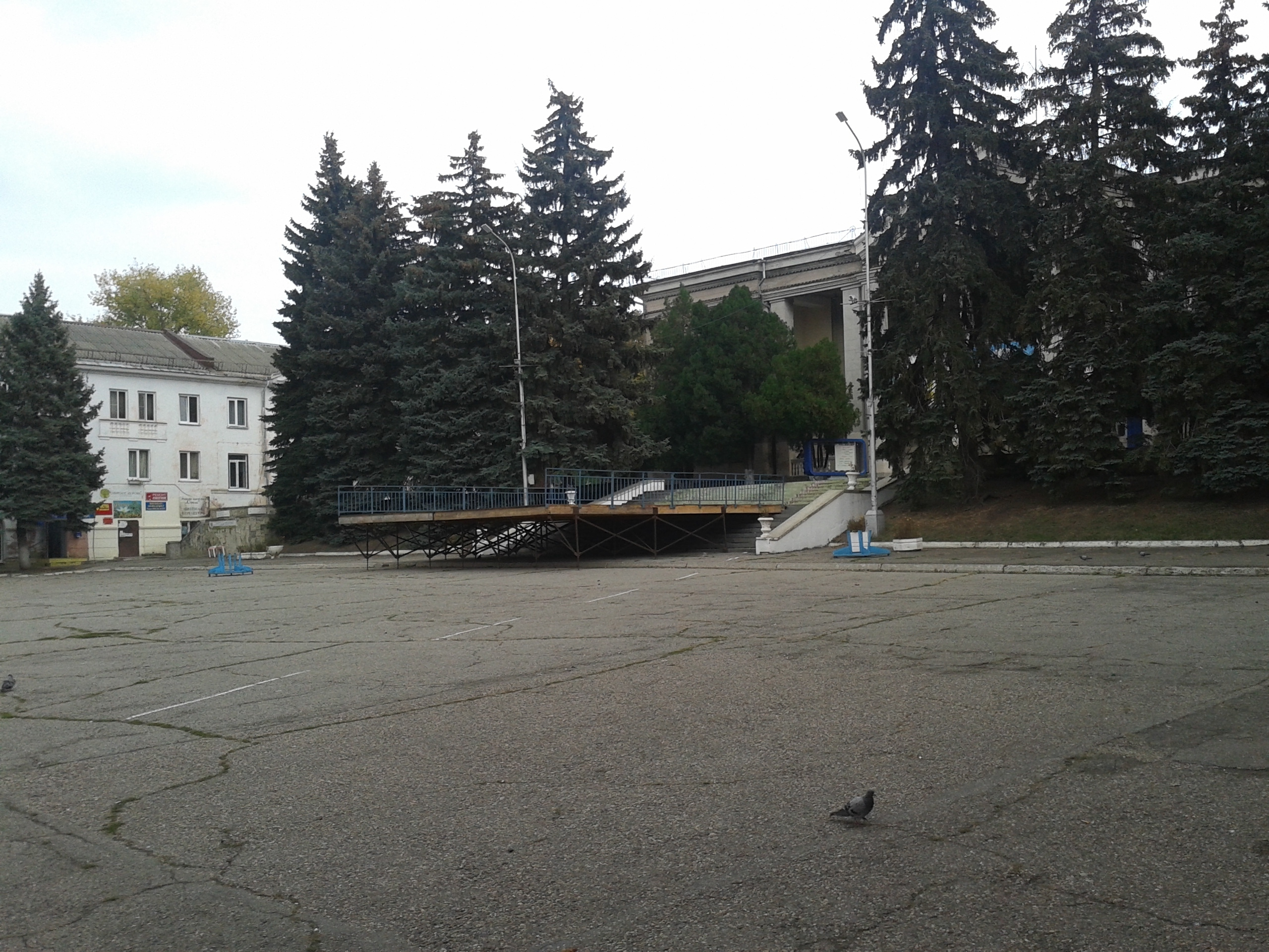 Площадь Ленина. Фотоальбом истории города Лермонтов