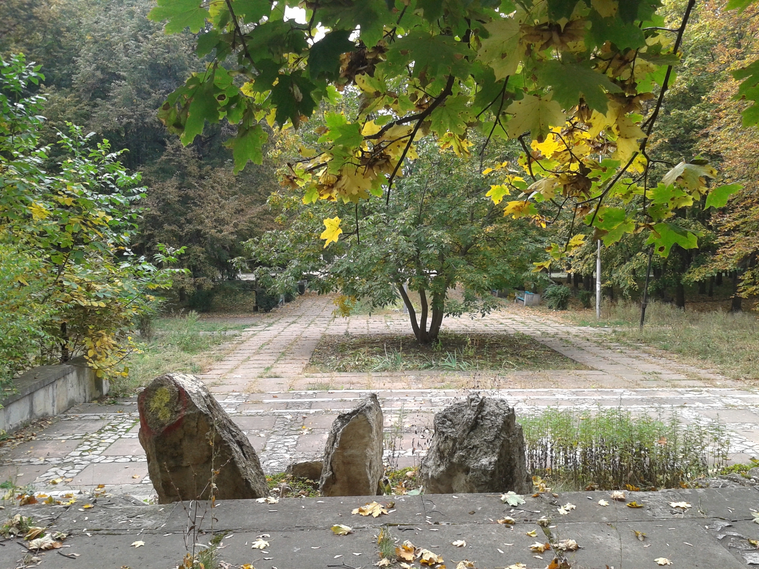 Памятник Лермонтову. Фотоальбом истории города Лермонтов