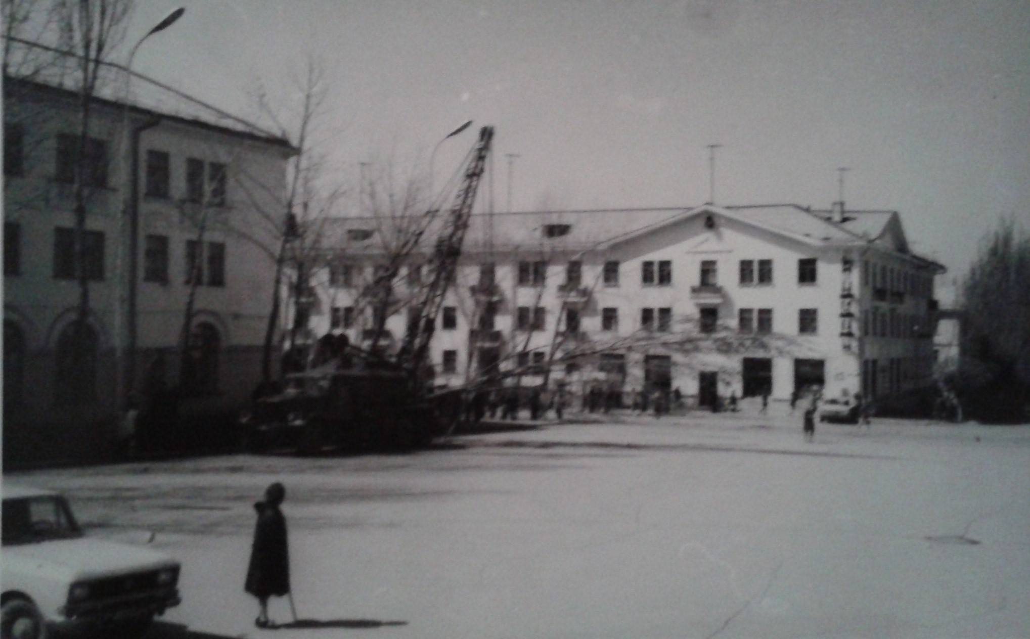 Площадь Ленина. Фотоальбом истории города Лермонтов