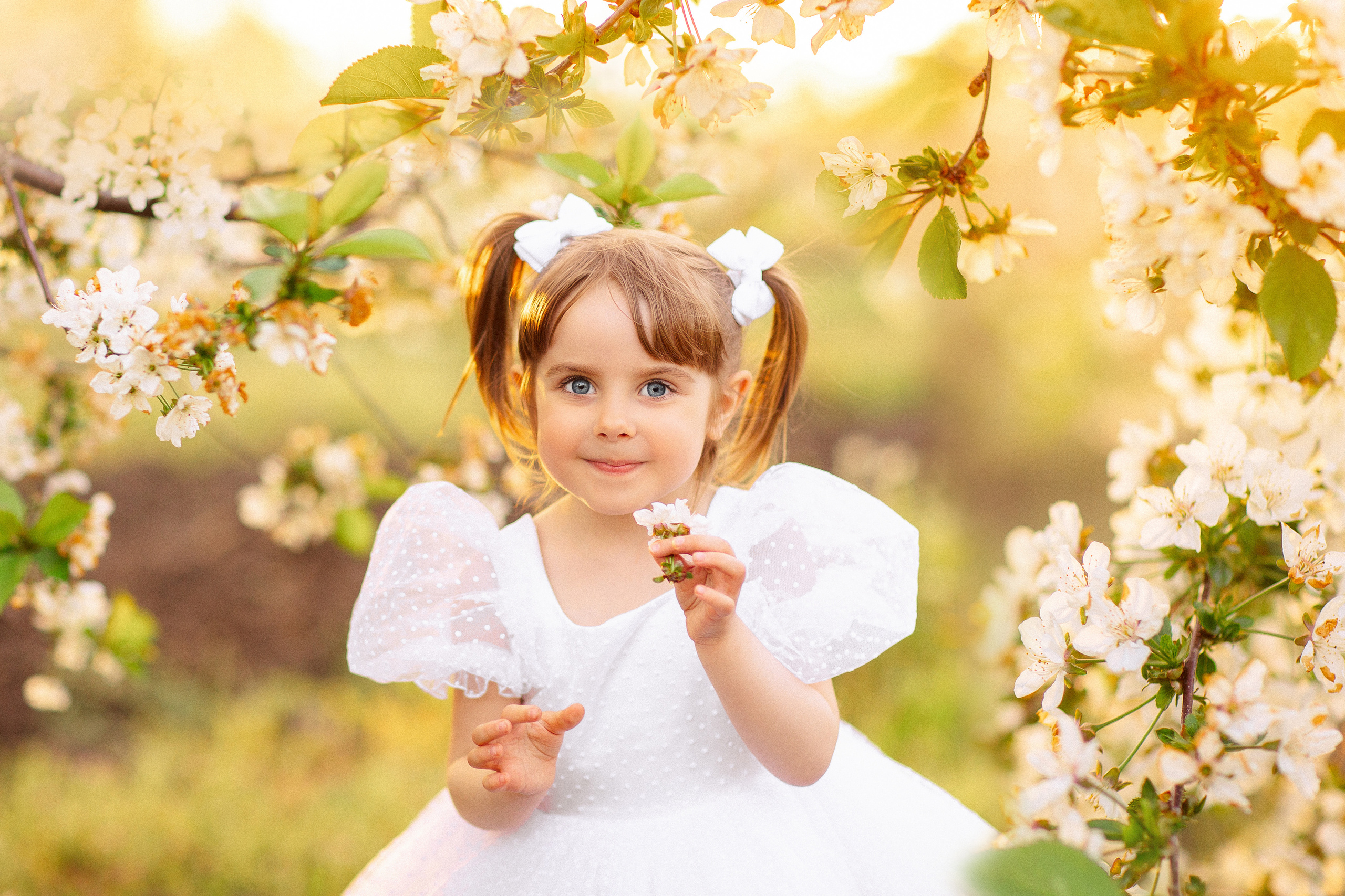 Фотосессия в цветущем саду, Краснодар. Семейный и детский фотограф в Краснодаре Анна Трашкова