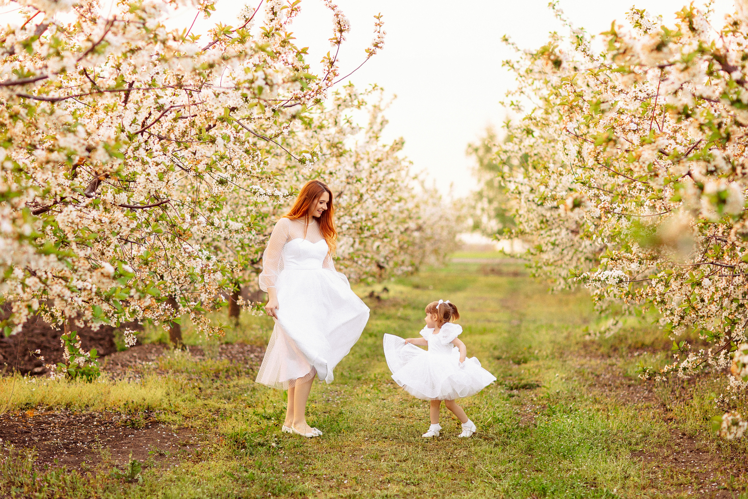 Фотосессия в цветущем саду, Краснодар. Семейный и детский фотограф в Краснодаре Анна Трашкова