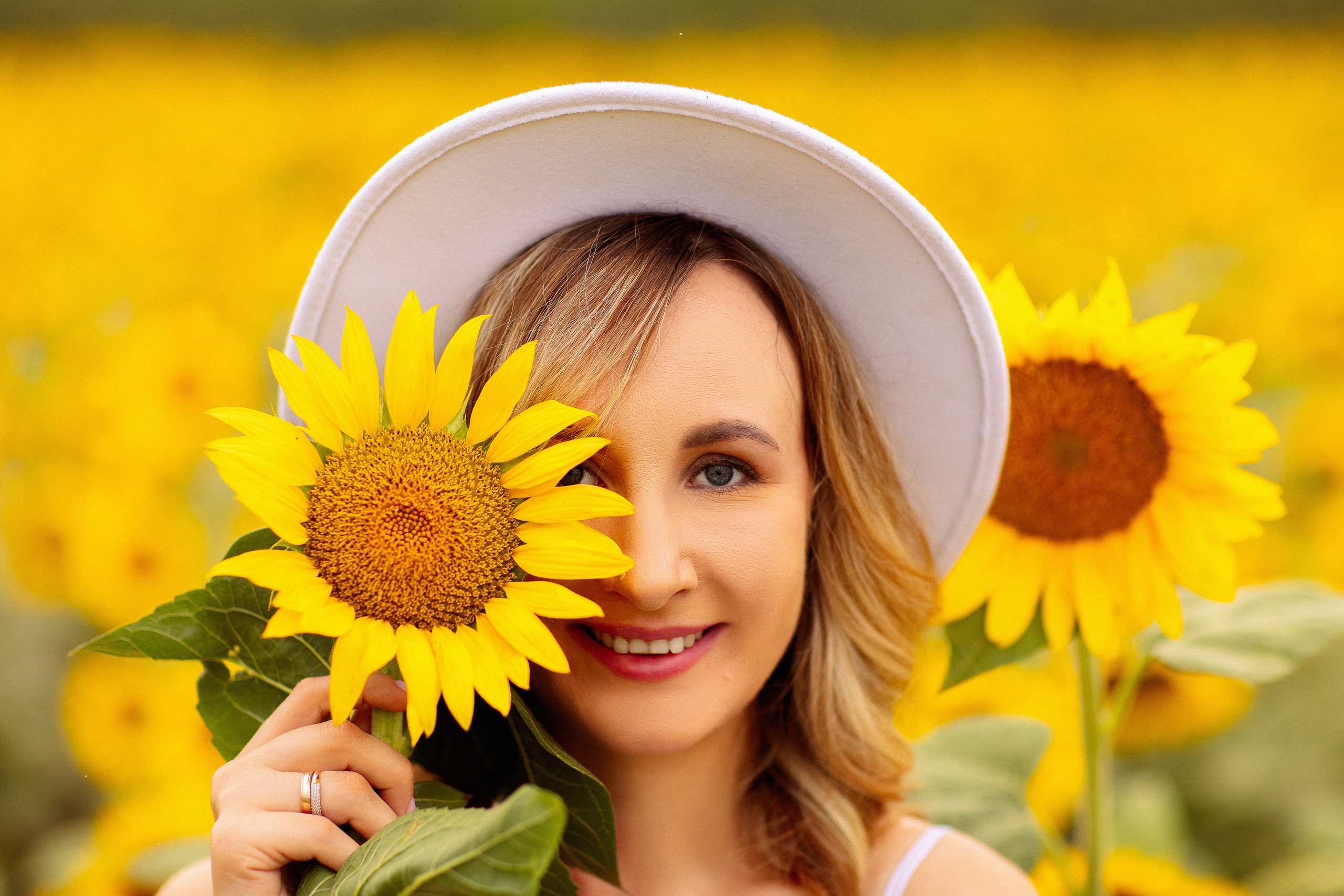 Фотосессия в подсолнухах в Краснодаре. Семейный и детский фотограф в Краснодаре Анна Трашкова