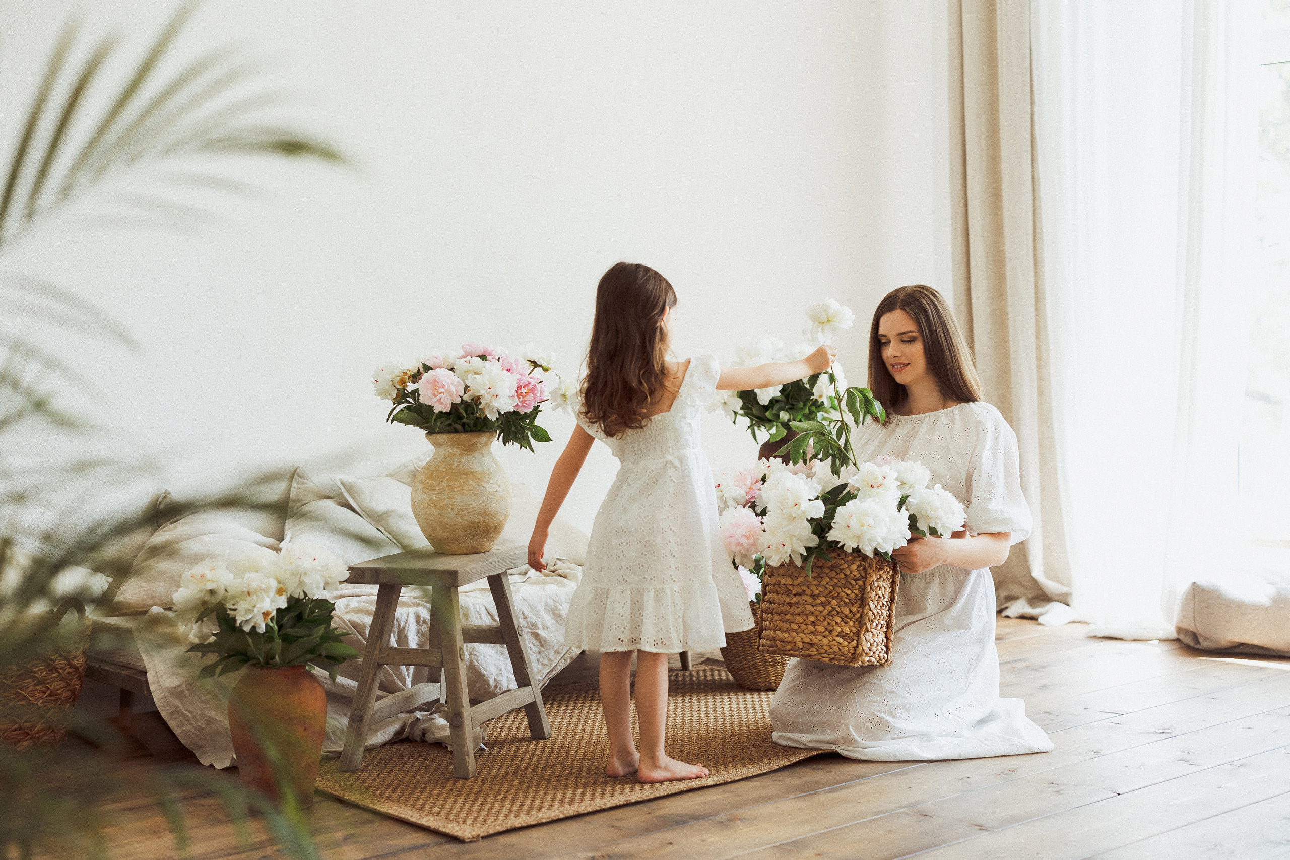 Алина и Дана, Пионы. Семейный и детский фотограф в Краснодаре Анна Трашкова