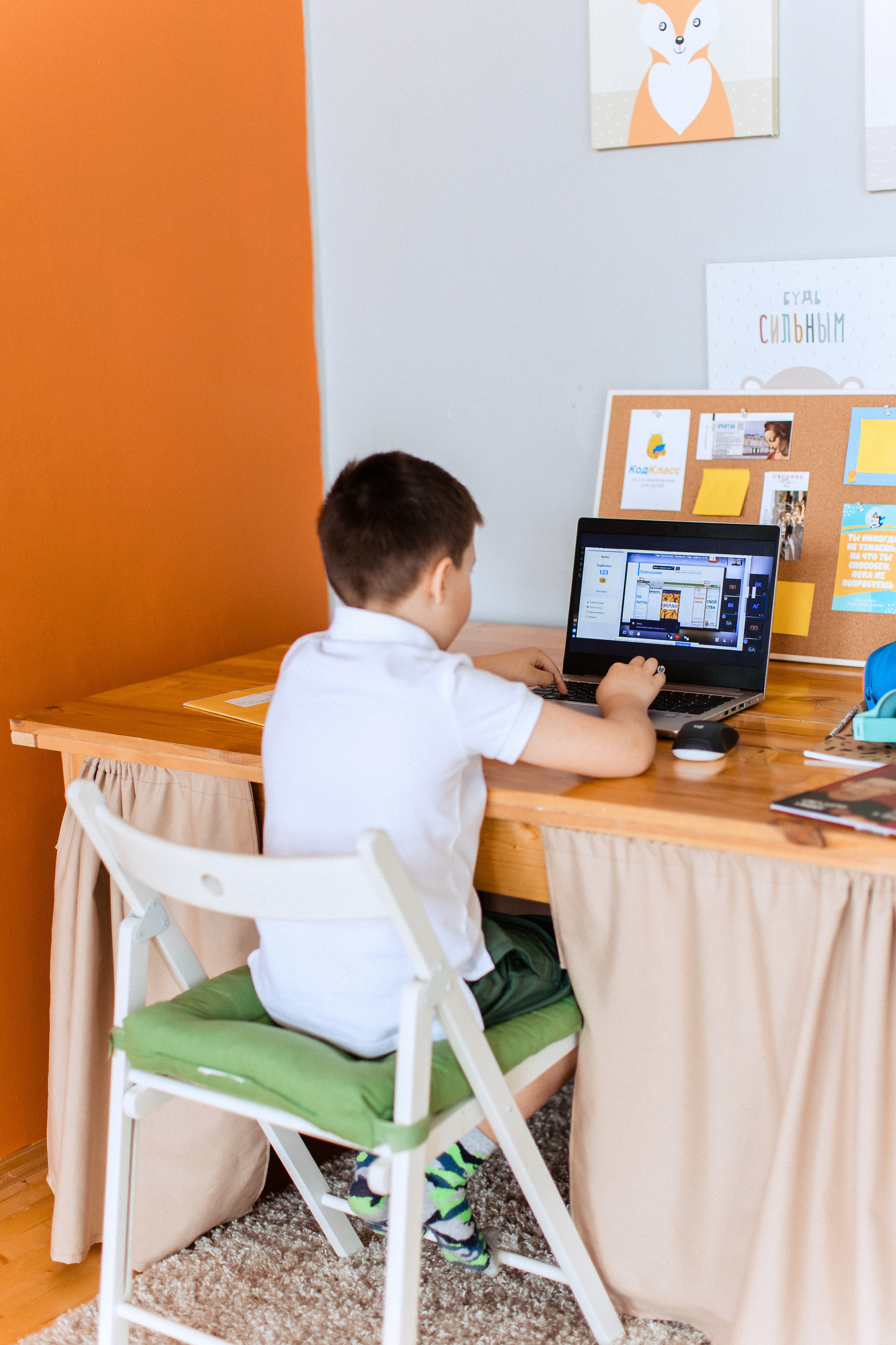 Контент фотосессия в Краснодаре для онлайн школы программирования. Семейный и детский фотограф в Краснодаре Анна Трашкова