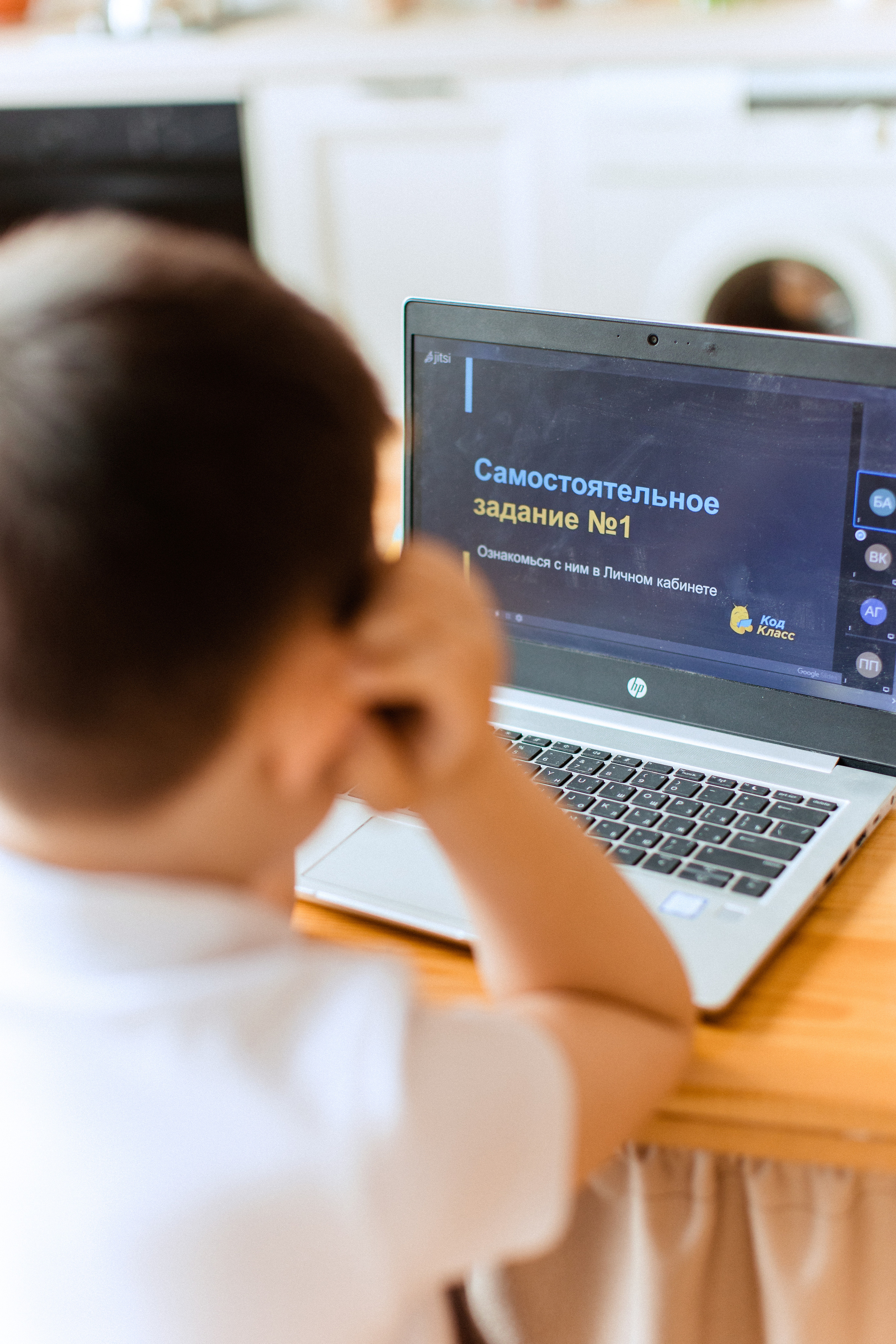 Контент фотосессия в Краснодаре для онлайн школы программирования. Семейный и детский фотограф в Краснодаре Анна Трашкова