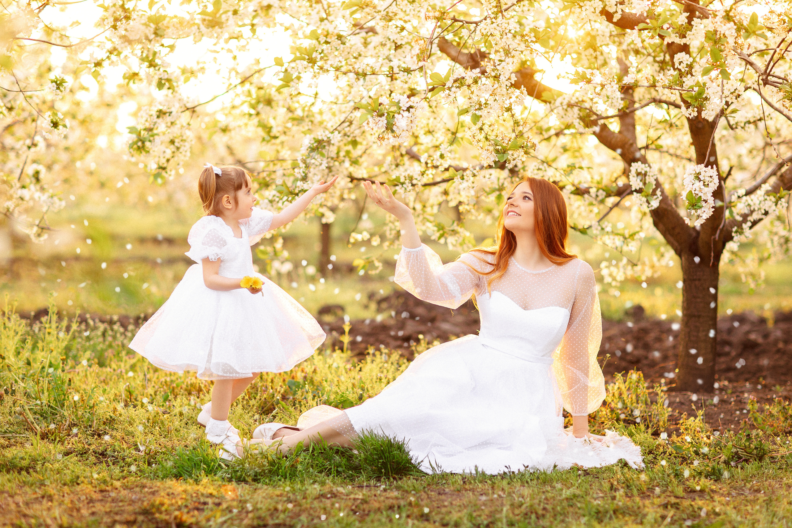 Фотосессия в цветущем саду, Краснодар. Семейный и детский фотограф в Краснодаре Анна Трашкова