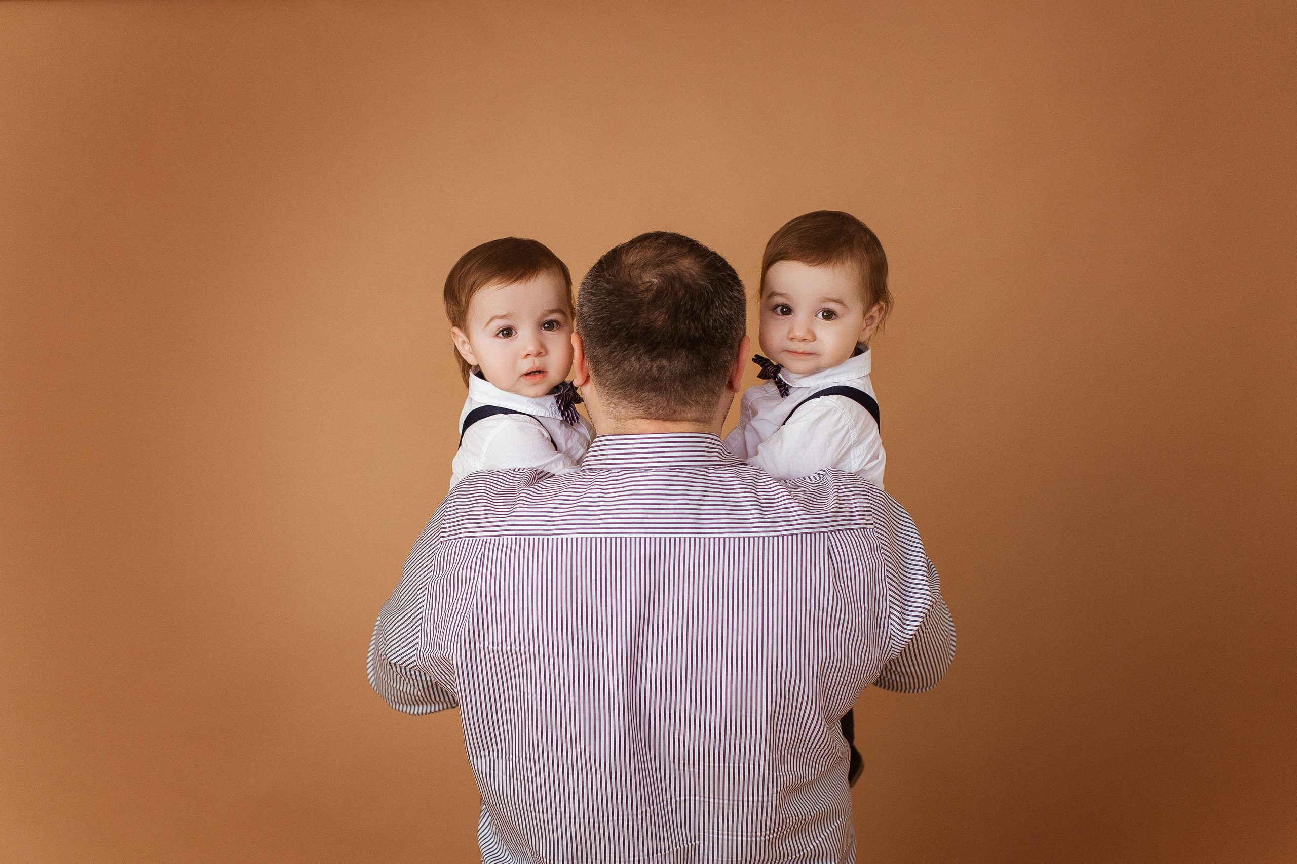 Двойняшки, Аслан и Алан, Фотостудия «АНТУРАЖ». Семейный и детский фотограф в Краснодаре Анна Трашкова