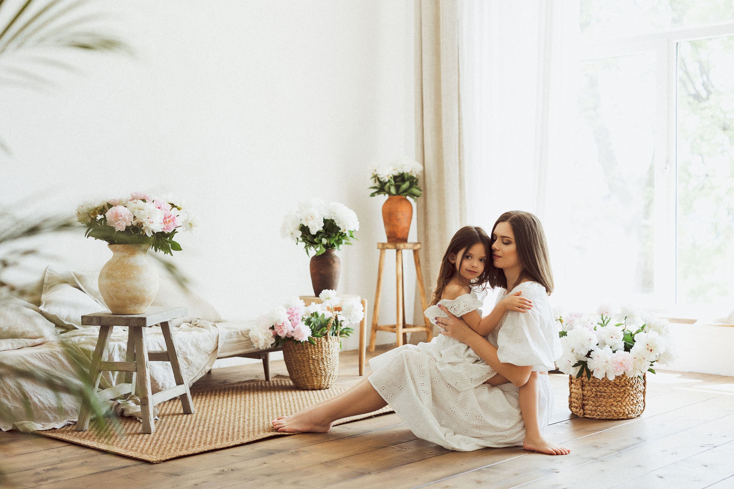 Алина и Дана, Пионы. Семейный и детский фотограф в Краснодаре Анна Трашкова