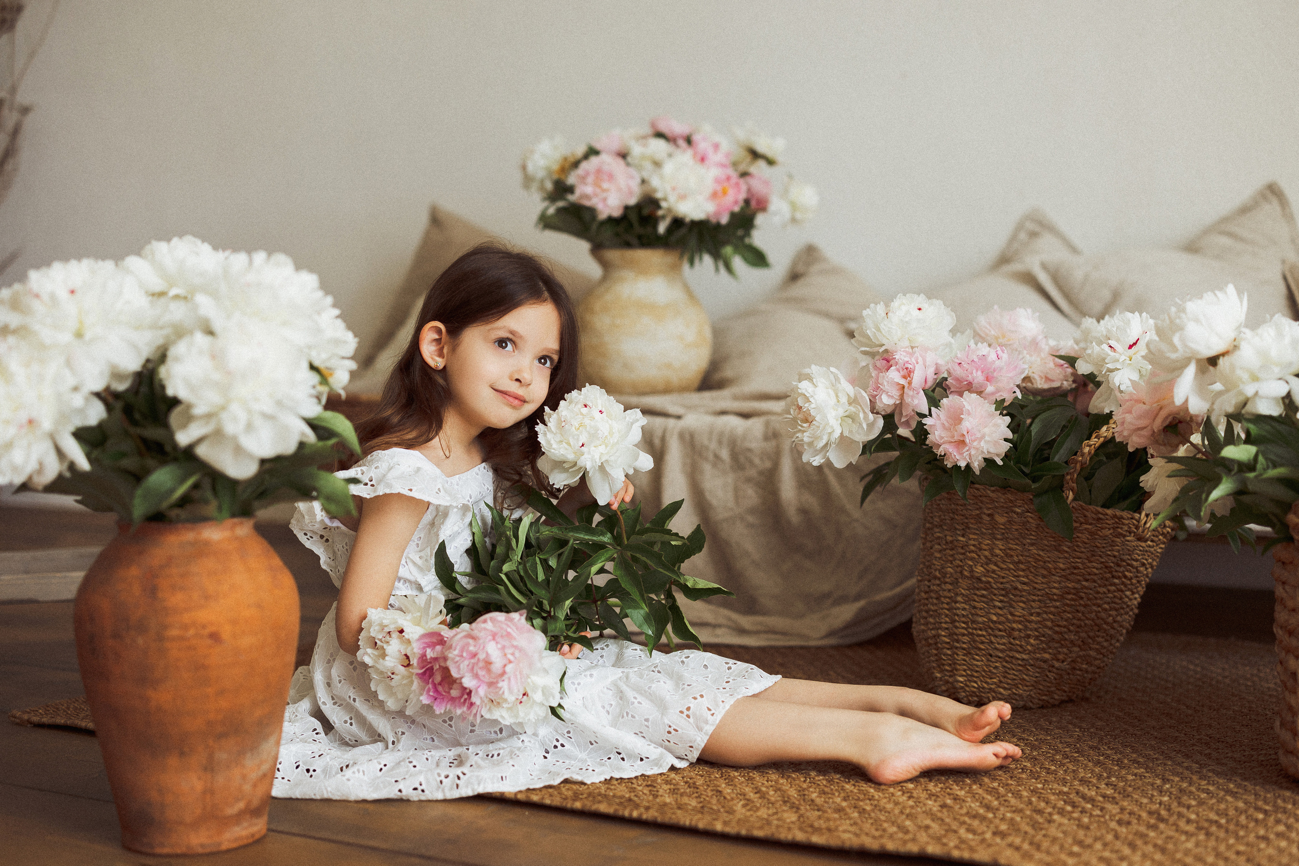 Алина и Дана, Пионы. Семейный и детский фотограф в Краснодаре Анна Трашкова