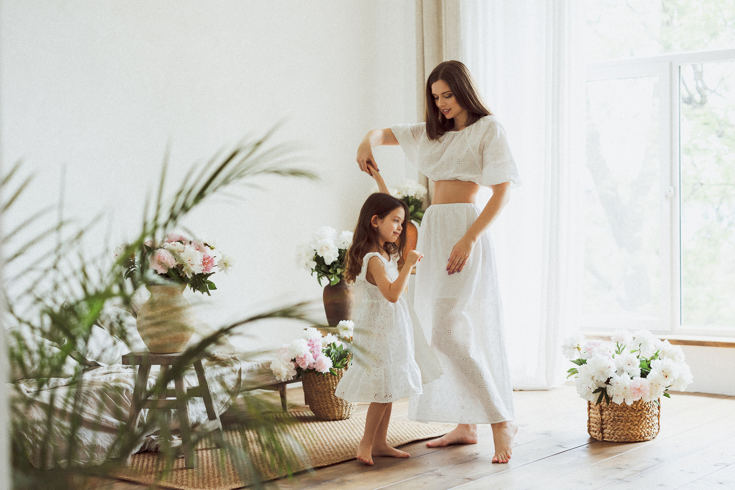 Алина и Дана, Пионы. Семейный и детский фотограф в Краснодаре Анна Трашкова