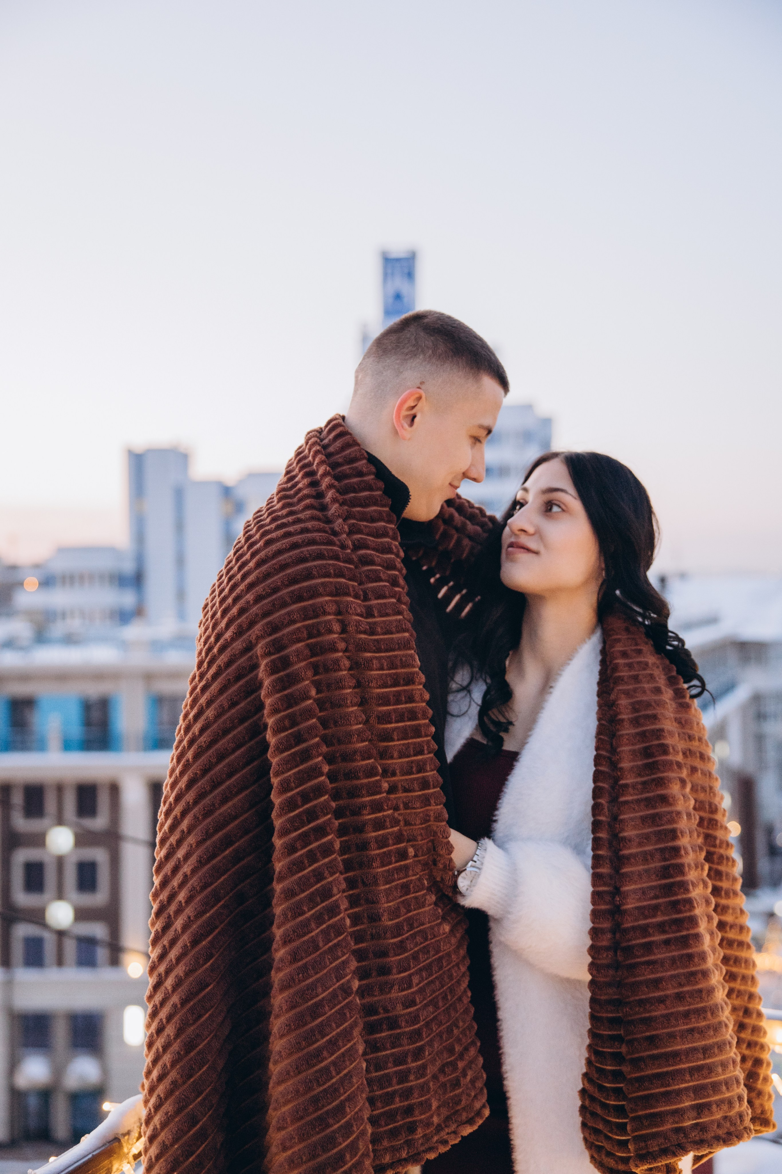 Свидание на крыше. Свадебный, семейный фотограф в Иркутске Светлана Макаричева