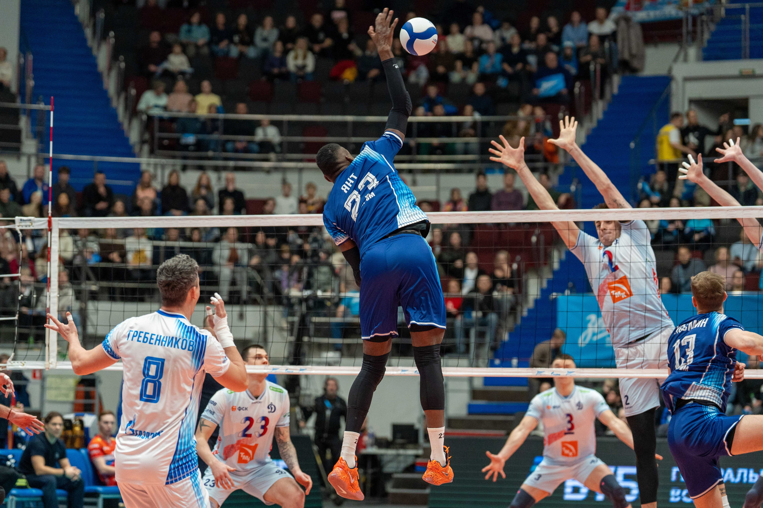 Zenit Saint Petersburg vs Dynamo Moscow — men’s Superliga photo gallery | Anton Gauf. Sports Photographer in Saint Petersburg | Anton Hauff