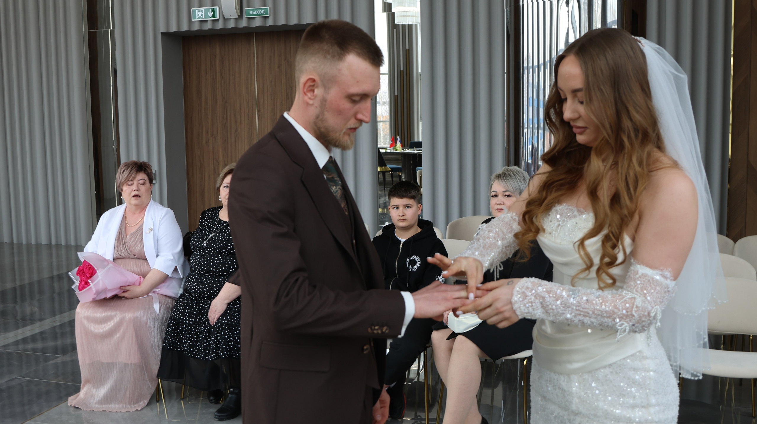 Станислав & Людмила ИСХОДНИКИ. Фотография — это жизнь, освещенная вспышкой