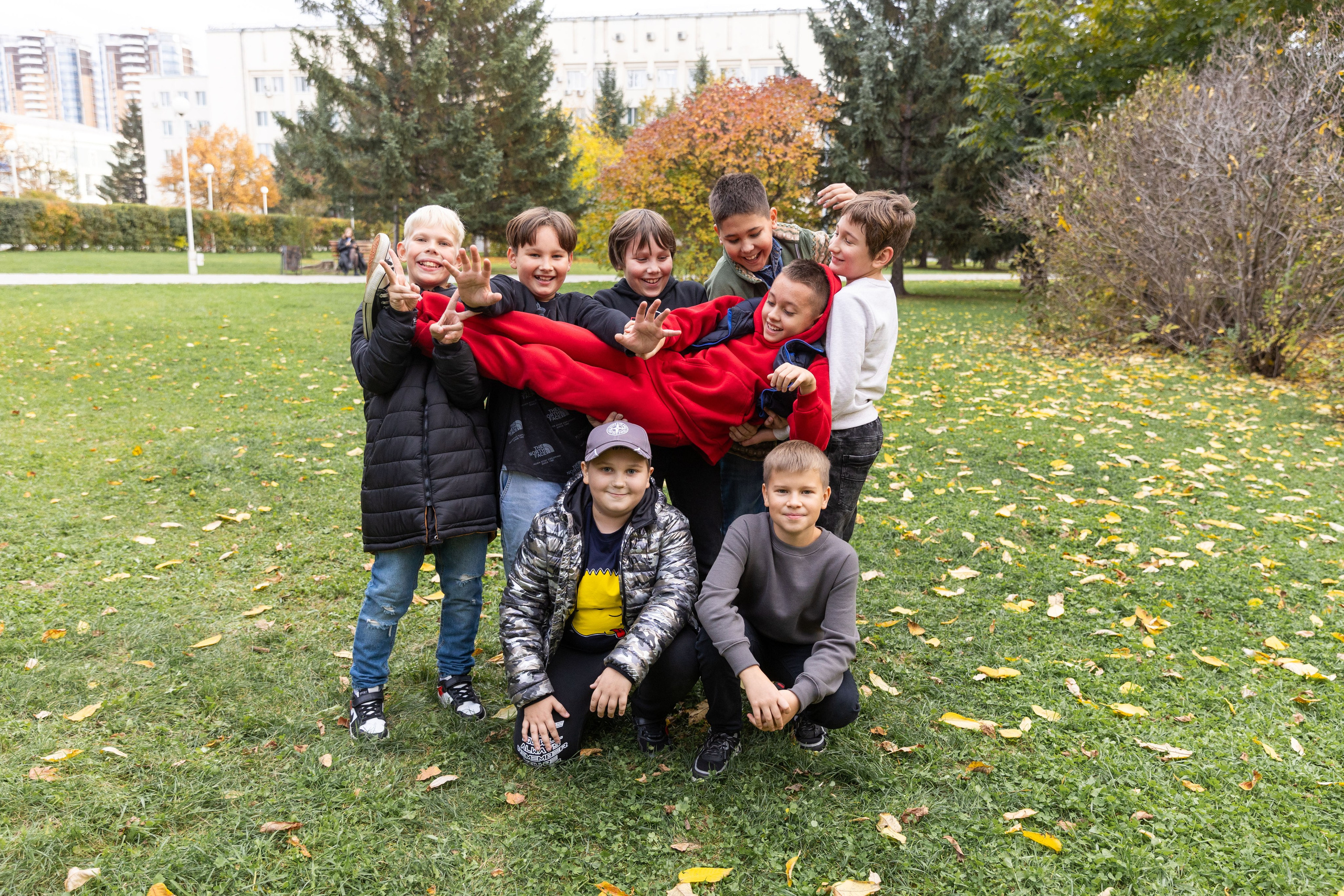Осенняя фотосессия 4 Б. Семейный, детский, школьный фотограф в Благовещенске Яна Белоусова