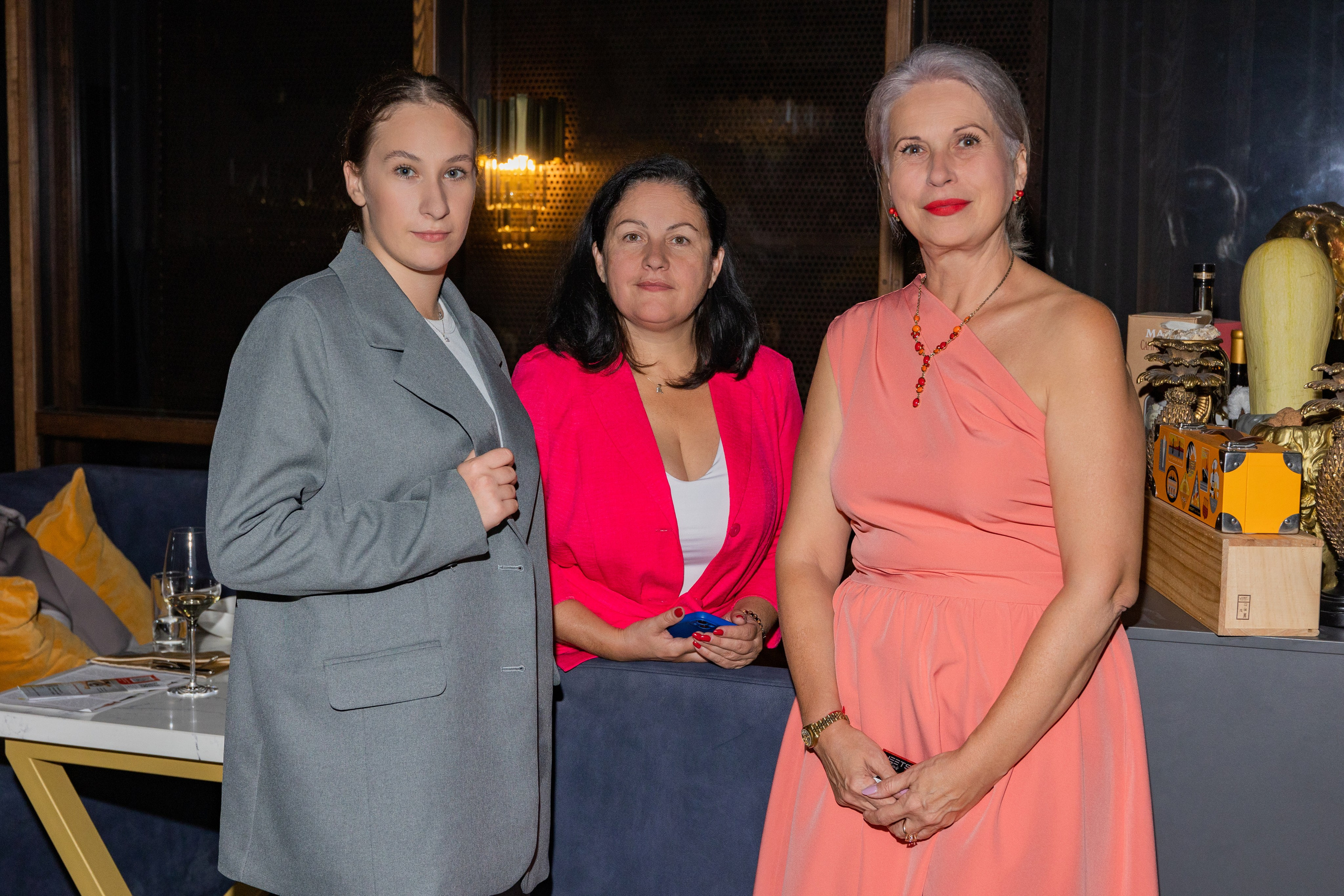 Дигустация вина от магазина Дилан в ресторане Кантина. Выпускные альбомы во Владивостоке