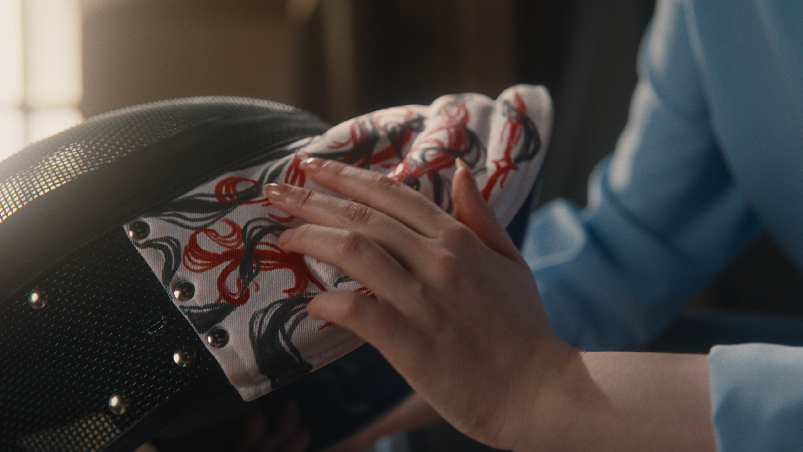 Беги (music video). Colorist Ivan Serzhanov