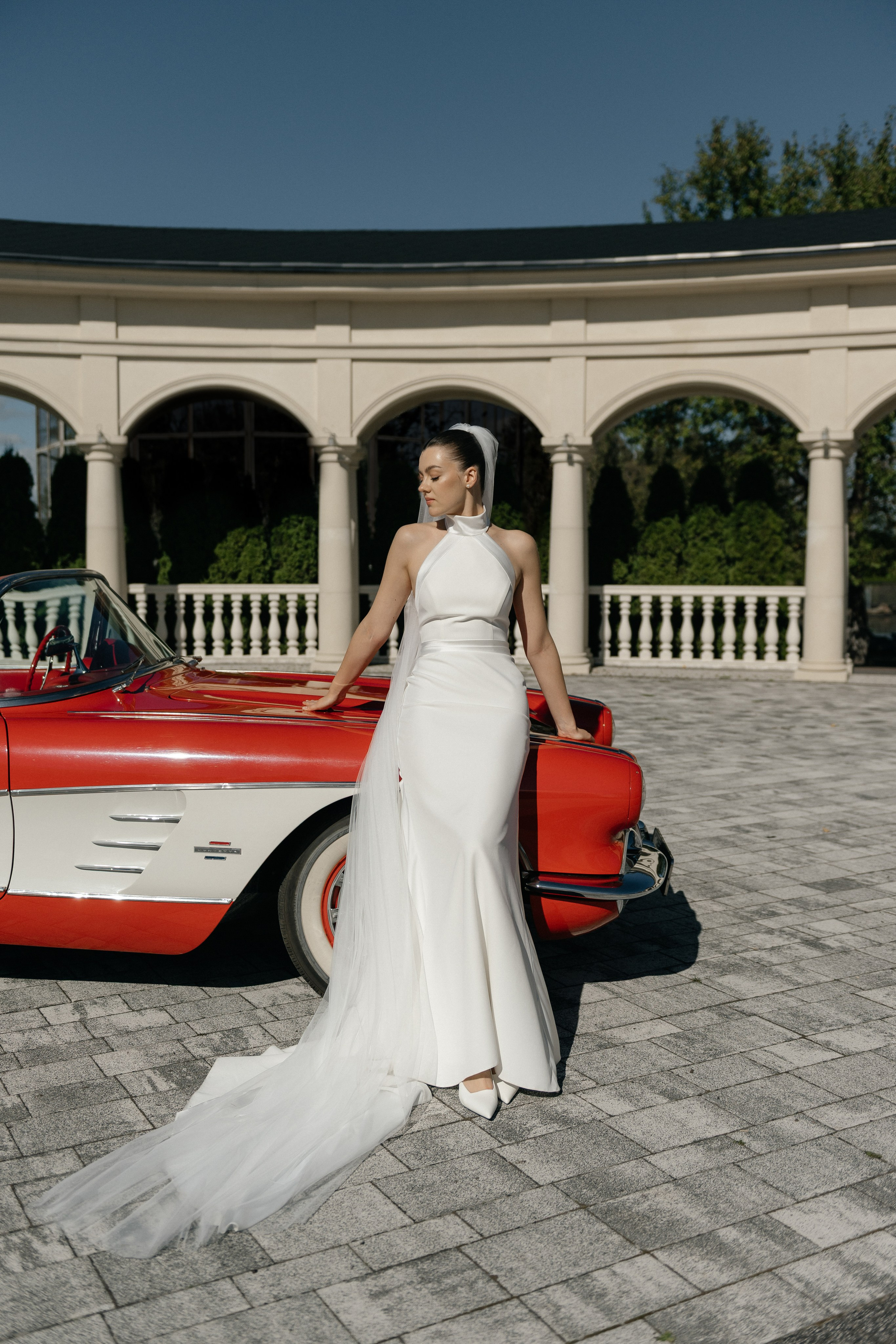 Wedding day in VERSAL PARK. Wedding PHOTOGRAPHER Andrew Vnukov