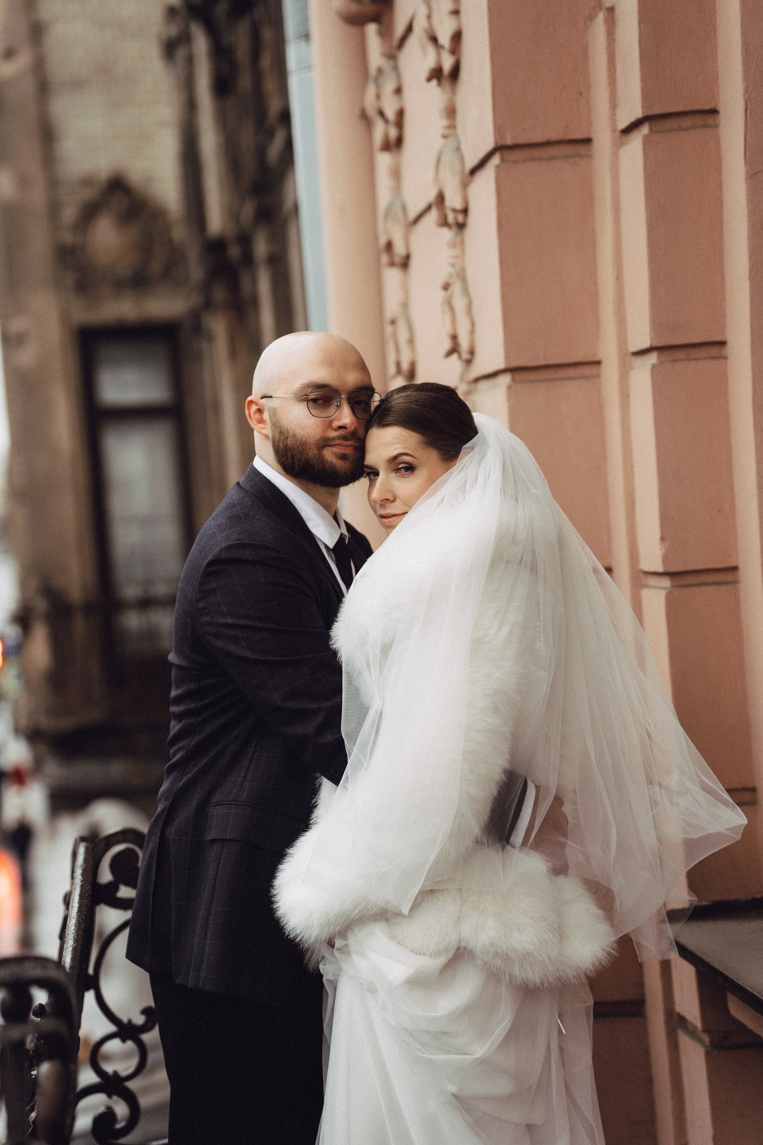 СВАДЕБНАЯ СЬЕМКА ВО ВТОРОМ ДВОРЦЕ (ДЕКАБРЬ) ТАКЖЕ СЬЕМКА В СТУДИИ НА ЧЕРНЫШЕВСКОЙ. Профессиональный фотограф, Санкт-Петербург — Виктория Богомолова