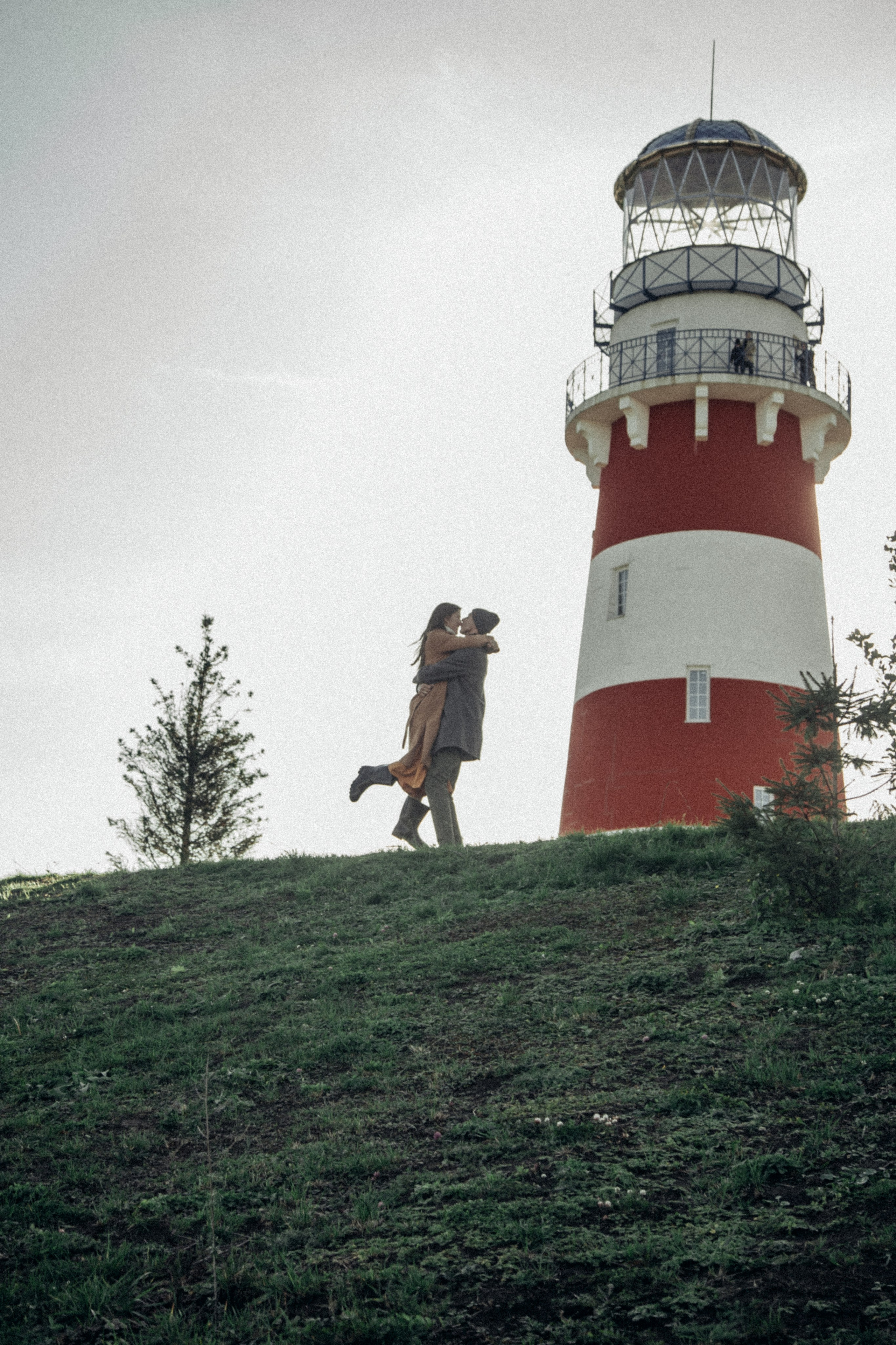 пара и маяк