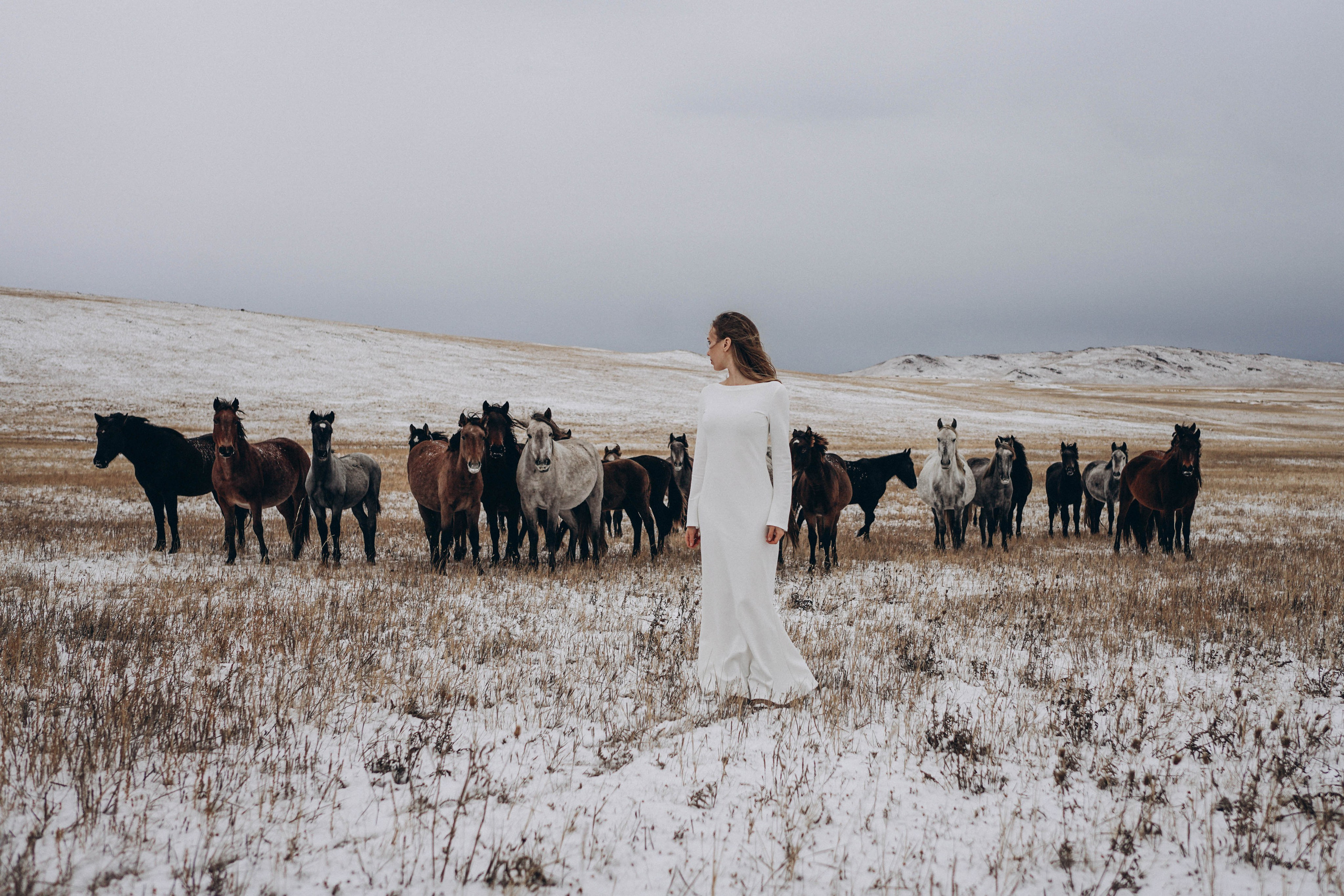 Алина и Андрей: регистрация и свадебная съемка в бухте Ая. Фотограф в Иркутске