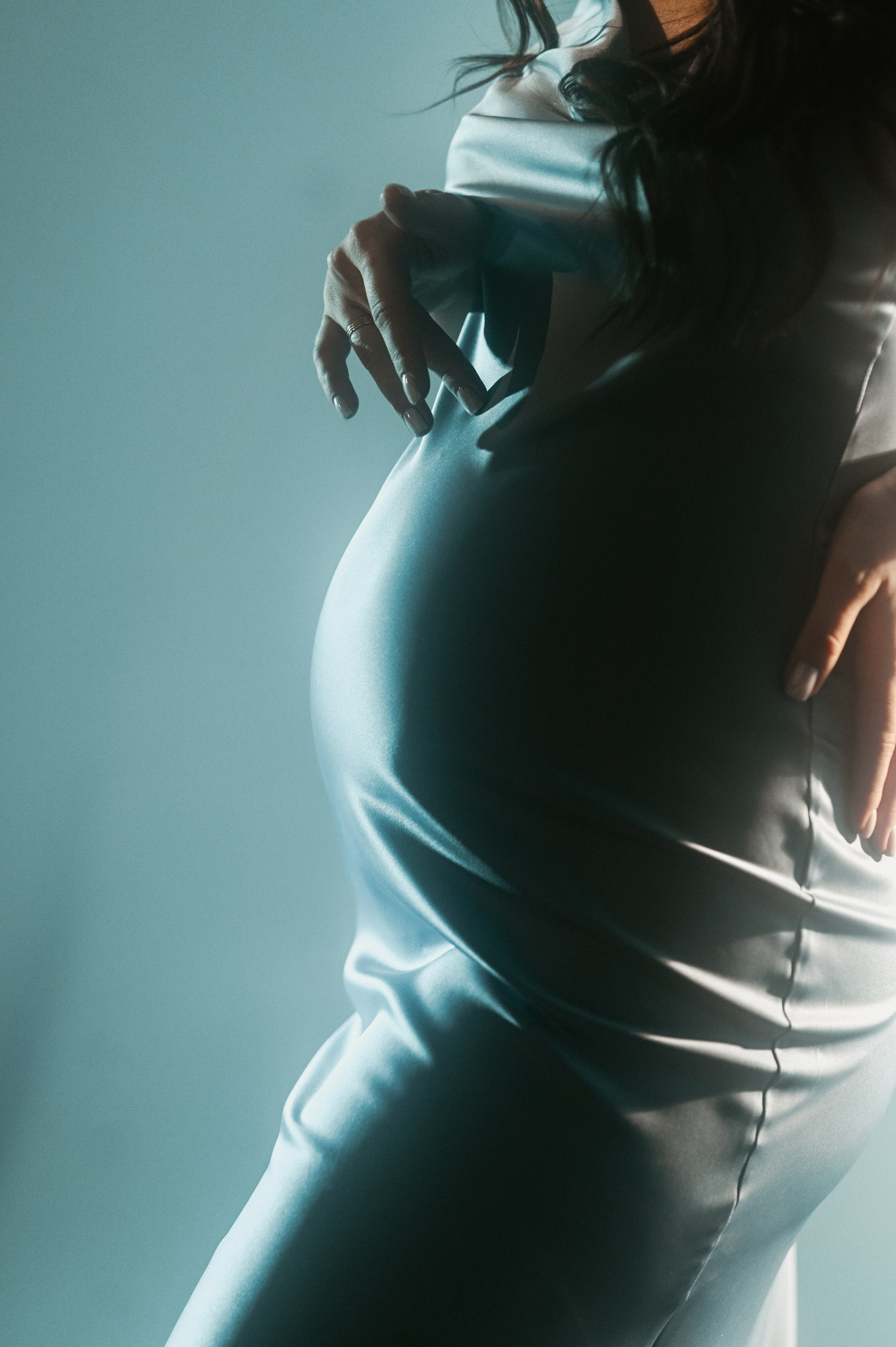 Беременность в фотостудии. Фотограф Виктория Волосникова