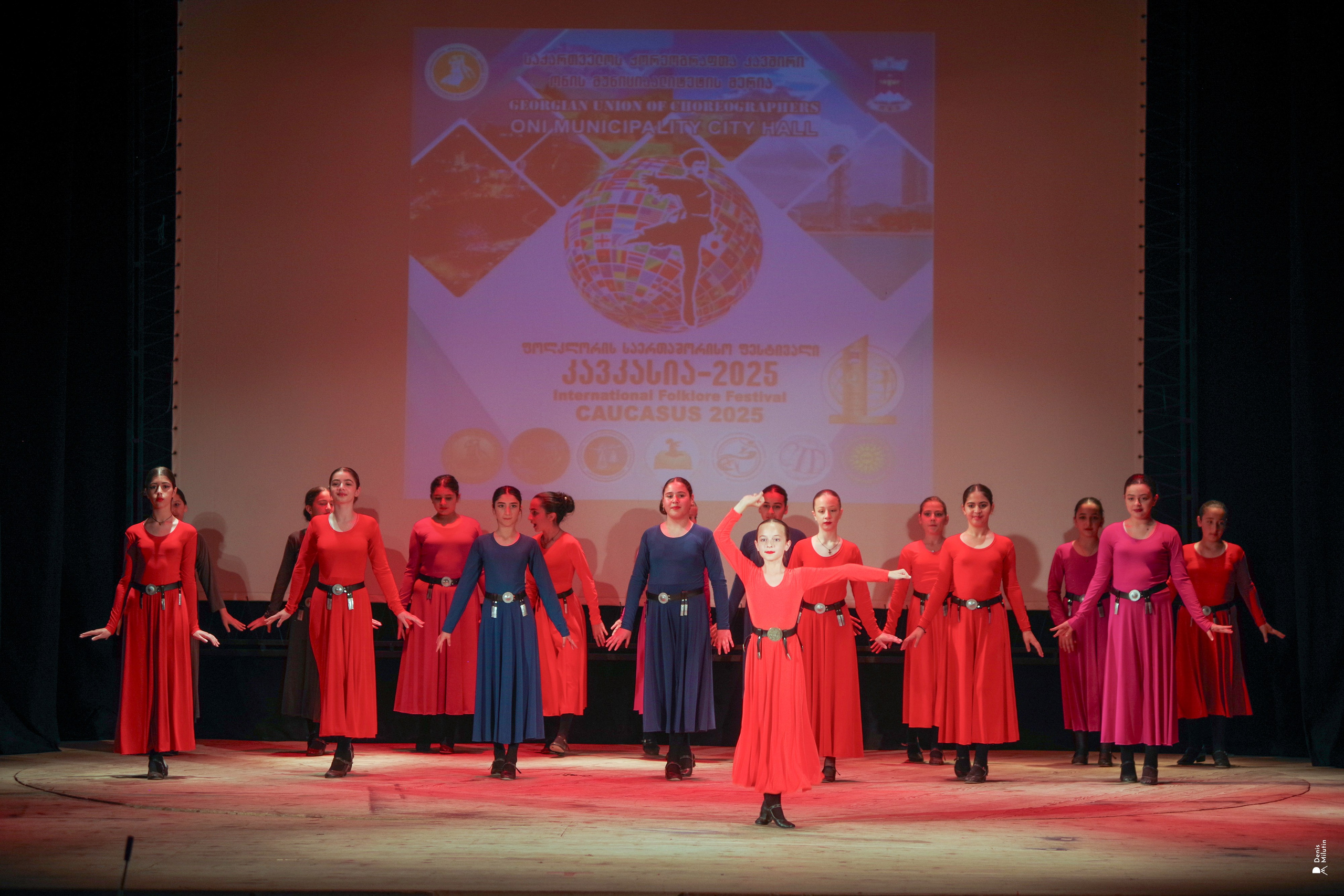 Танцы в прекрасном Они. Портретный фотограф Денис Милютин