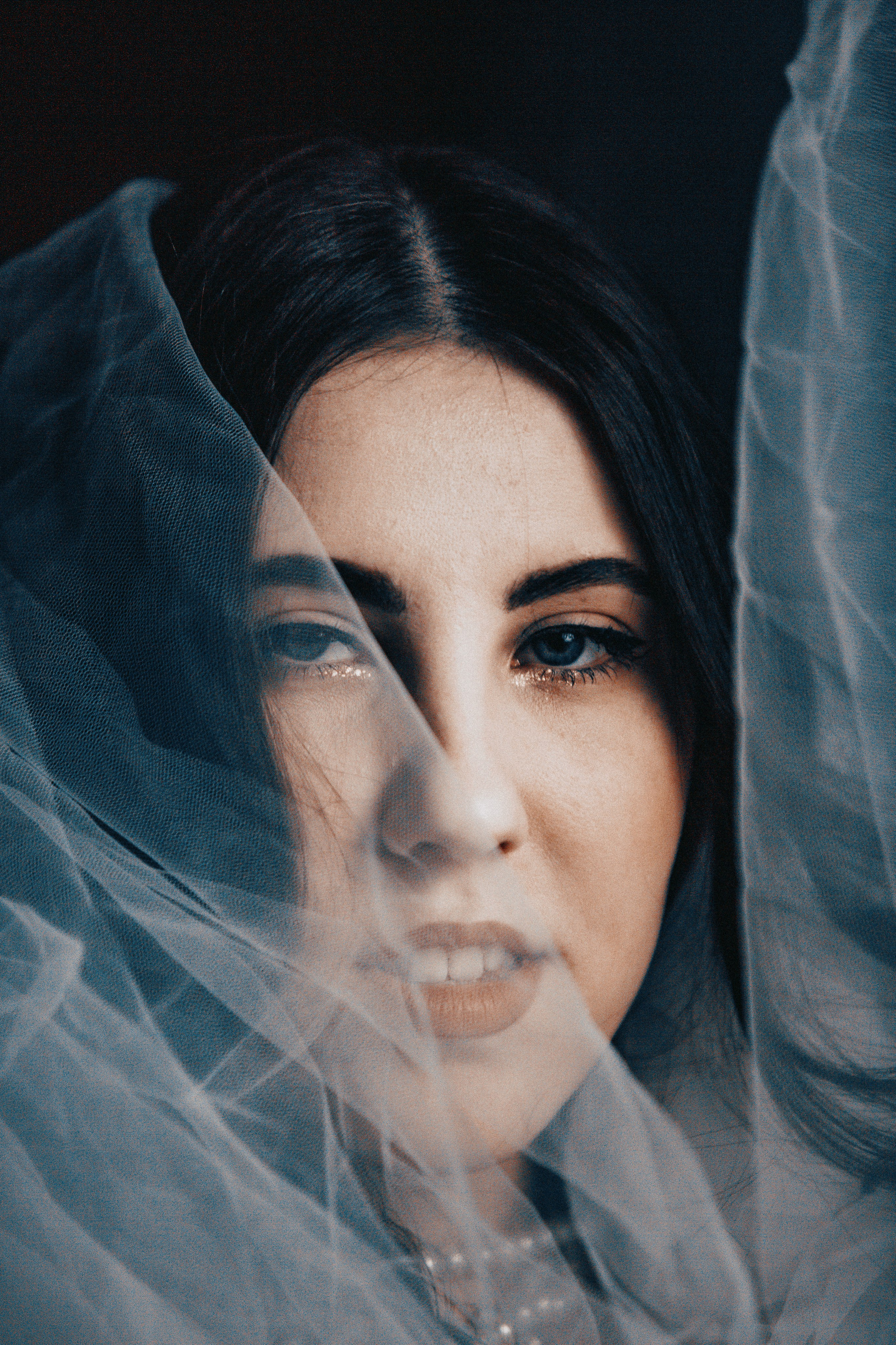 Танцуй. Сюрреализм. Чувственность. Арт-фотограф Крис Л. в Тобольске: портрет, семейные, свадьбы