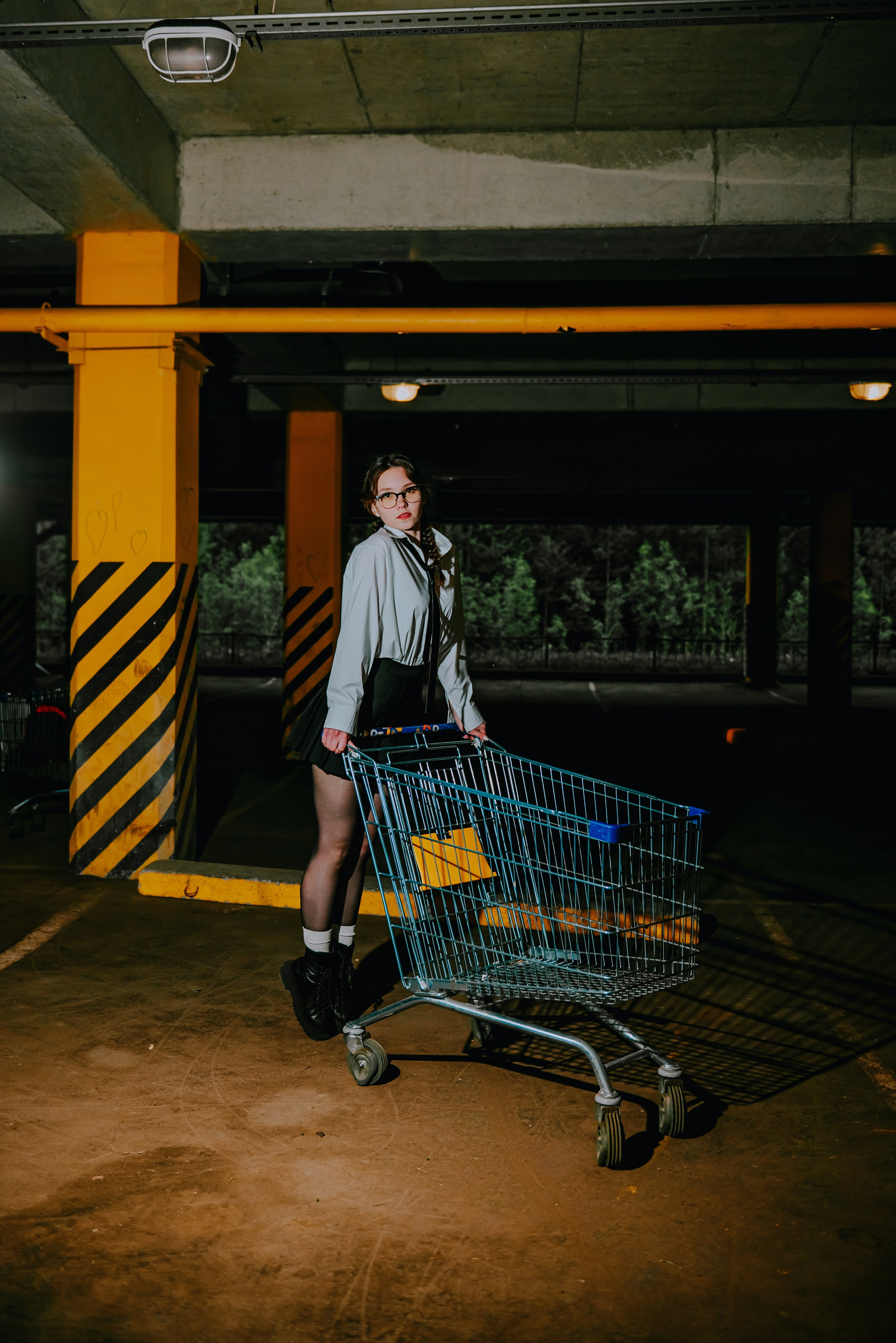 Фотосессия на парковке Лента Кемерово