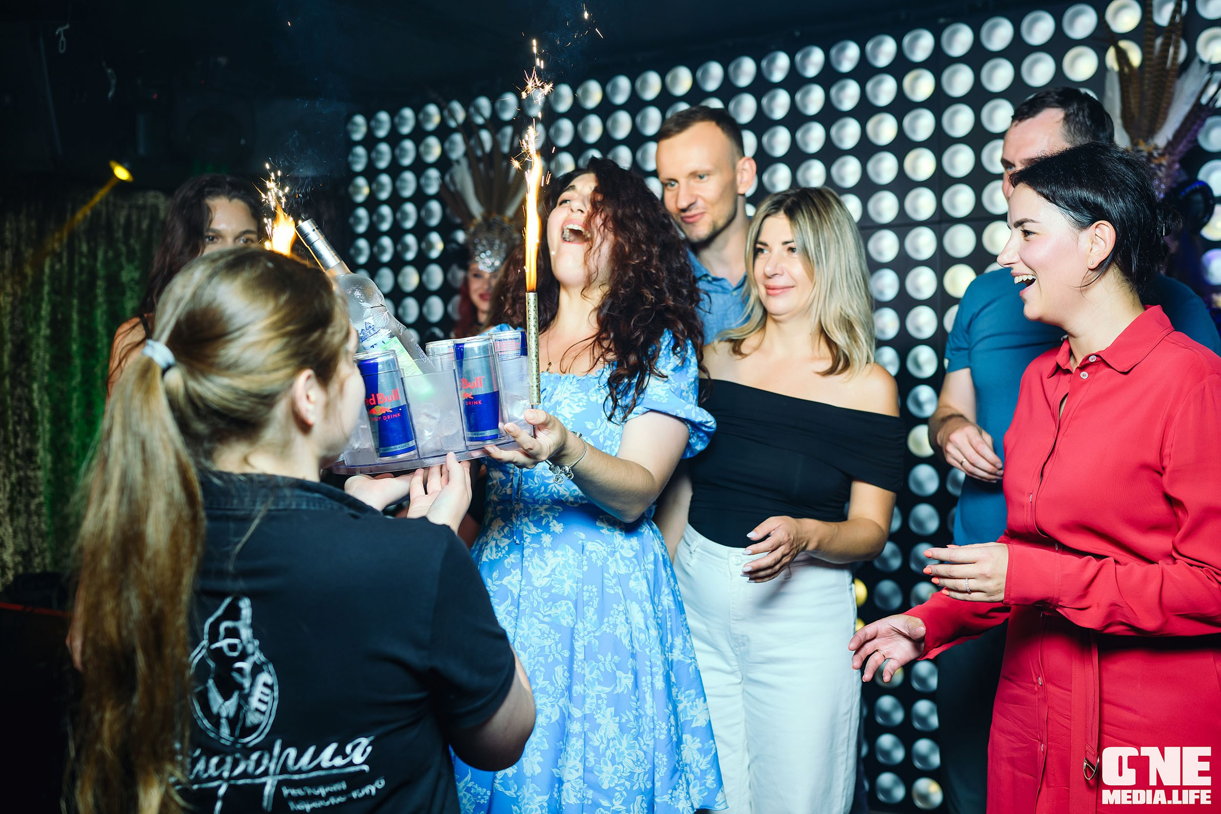 Фоторепортаж из караоке-клуба Эйфория. One Media Life: фоторепортажи, фотоотчеты с мероприятий и заведений