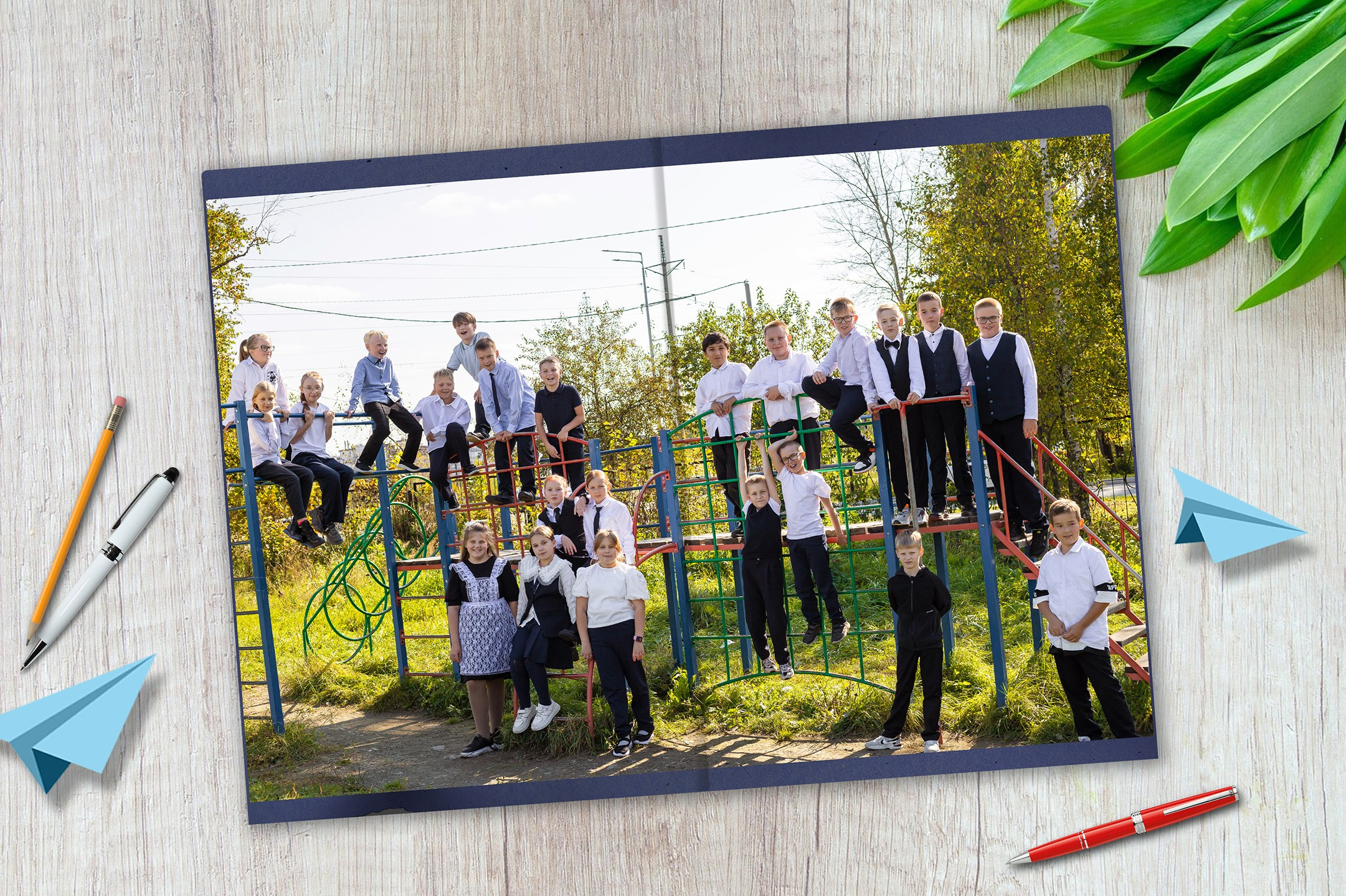 Выпускной альбом для школьников 4 класса. Выпускные альбомы. Фотостудия «Олеся»